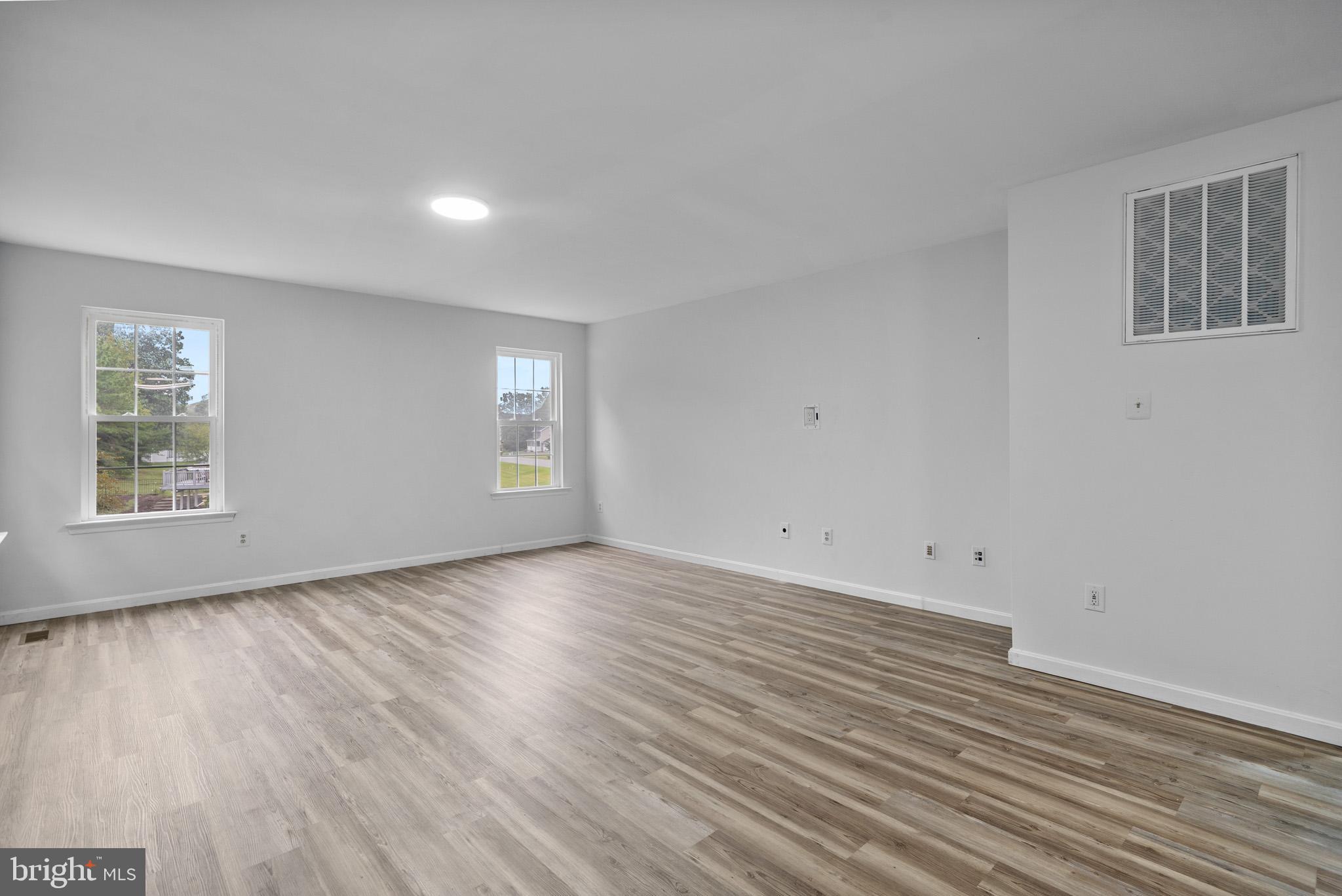 KINGSTON - Residential