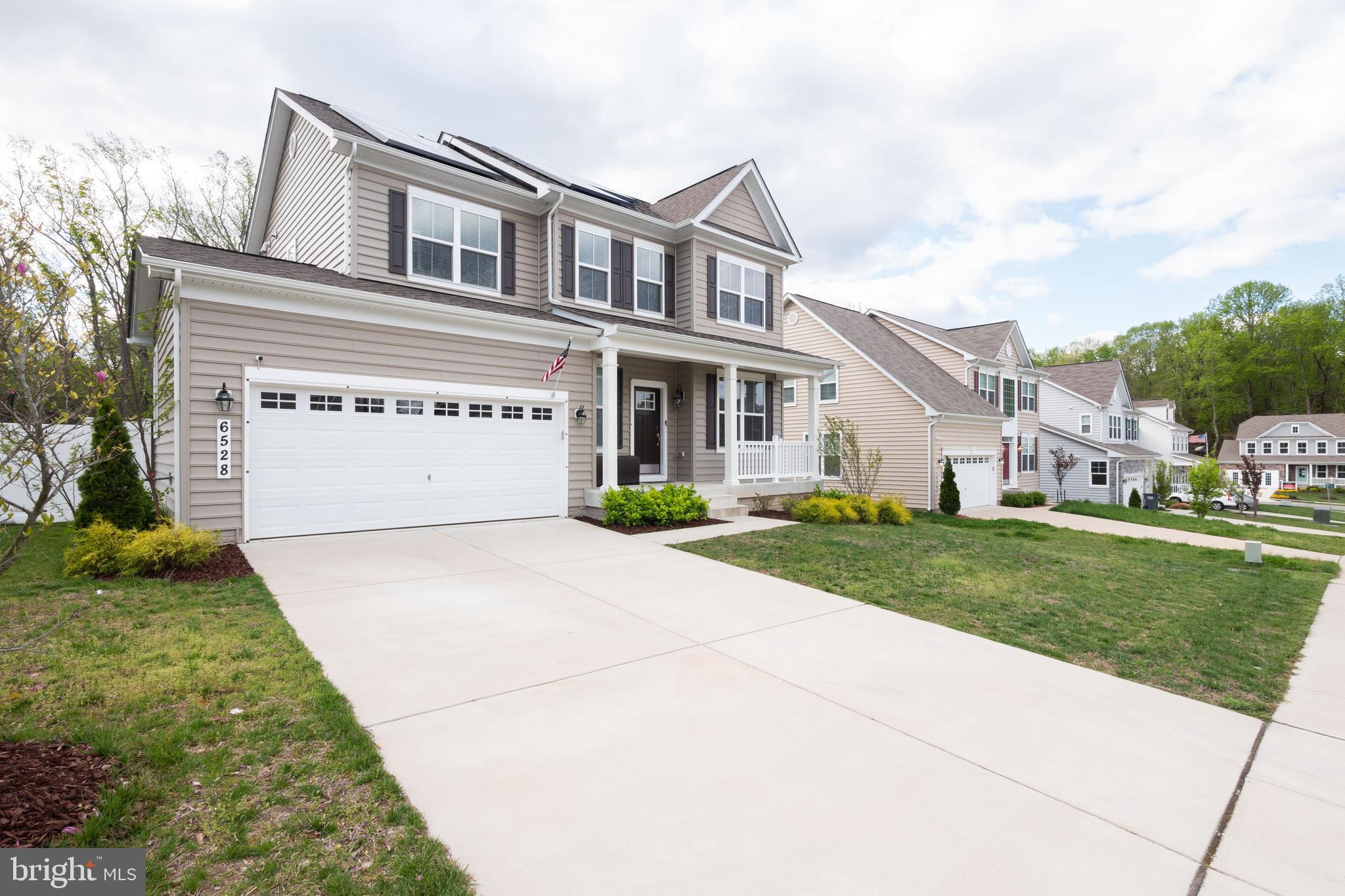 WINDSOR MANOR - Residential