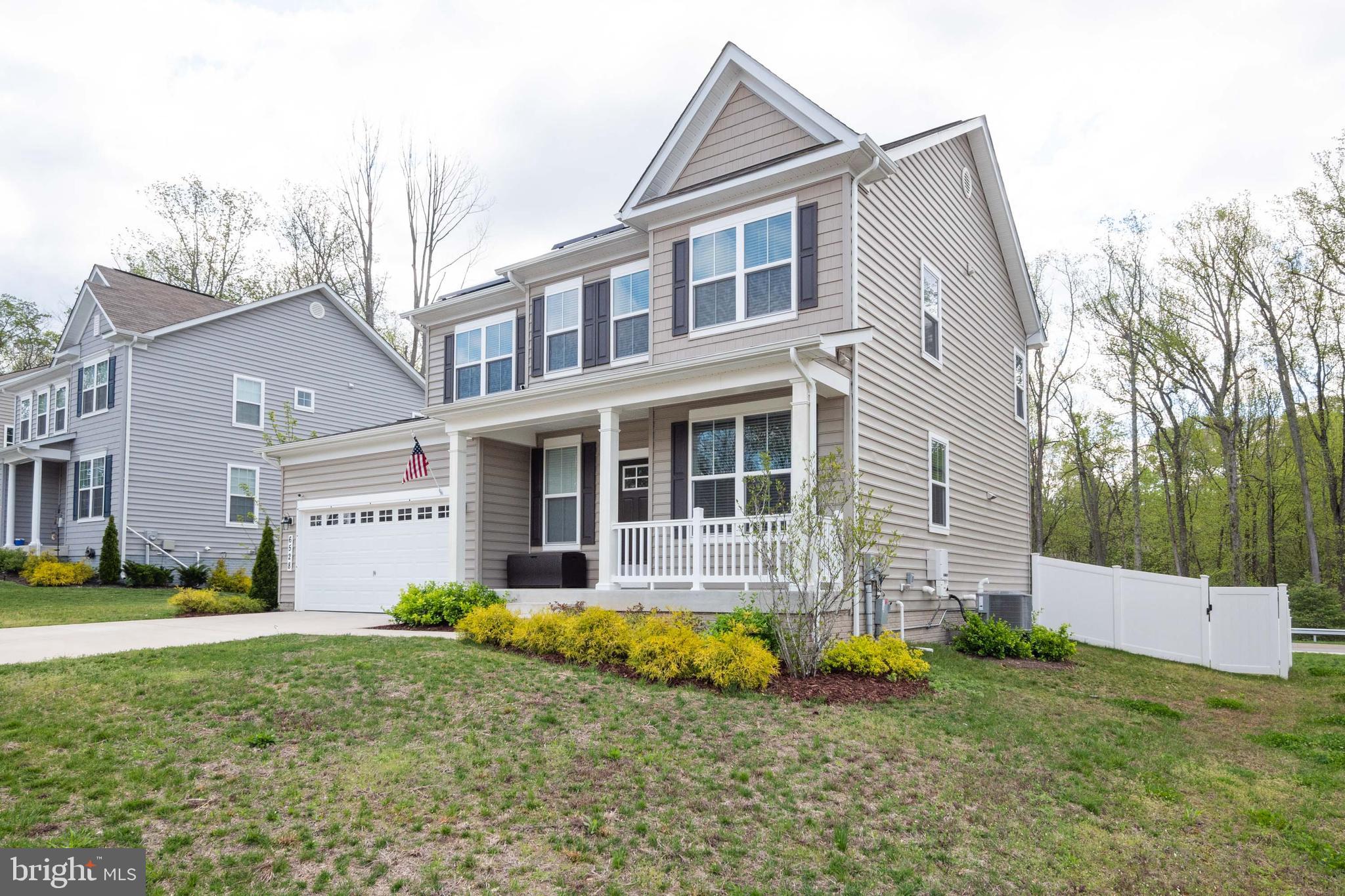 WINDSOR MANOR - Residential