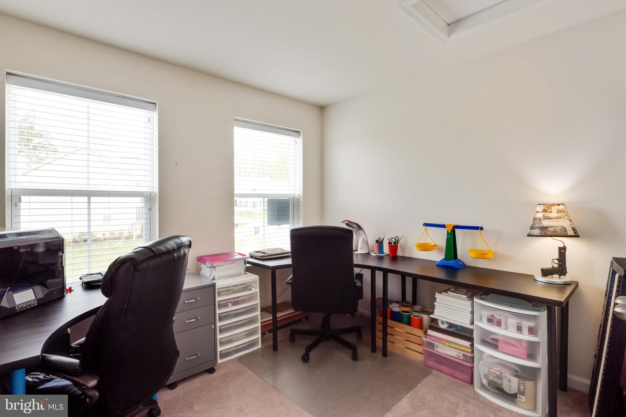 WINDSOR MANOR - Residential