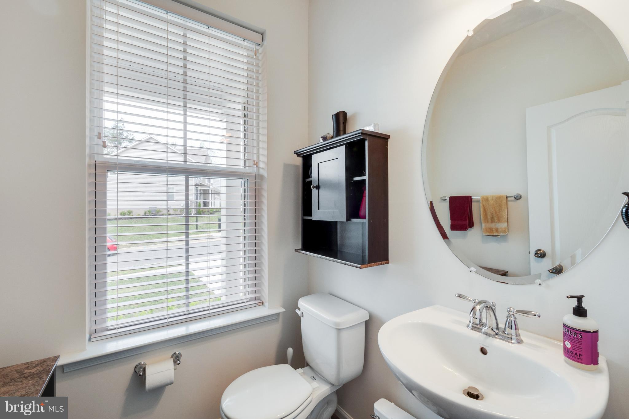 WINDSOR MANOR - Residential