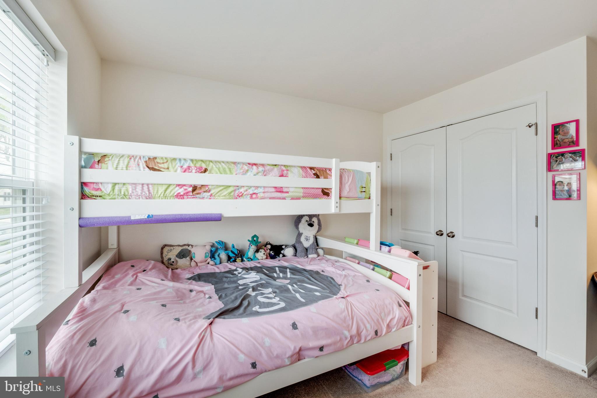 WINDSOR MANOR - Residential