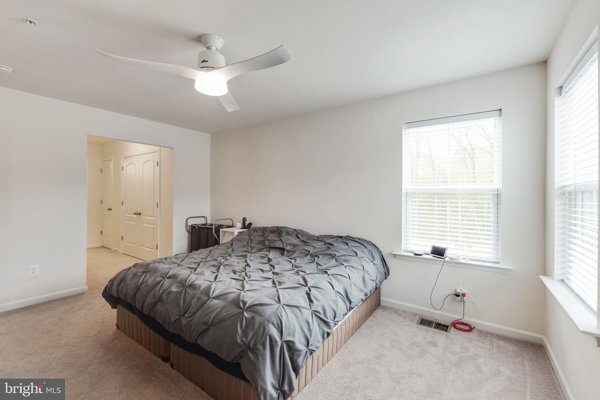 WINDSOR MANOR - Residential