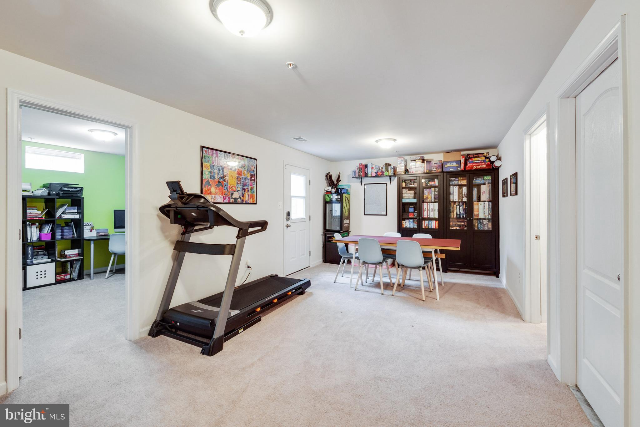 WINDSOR MANOR - Residential