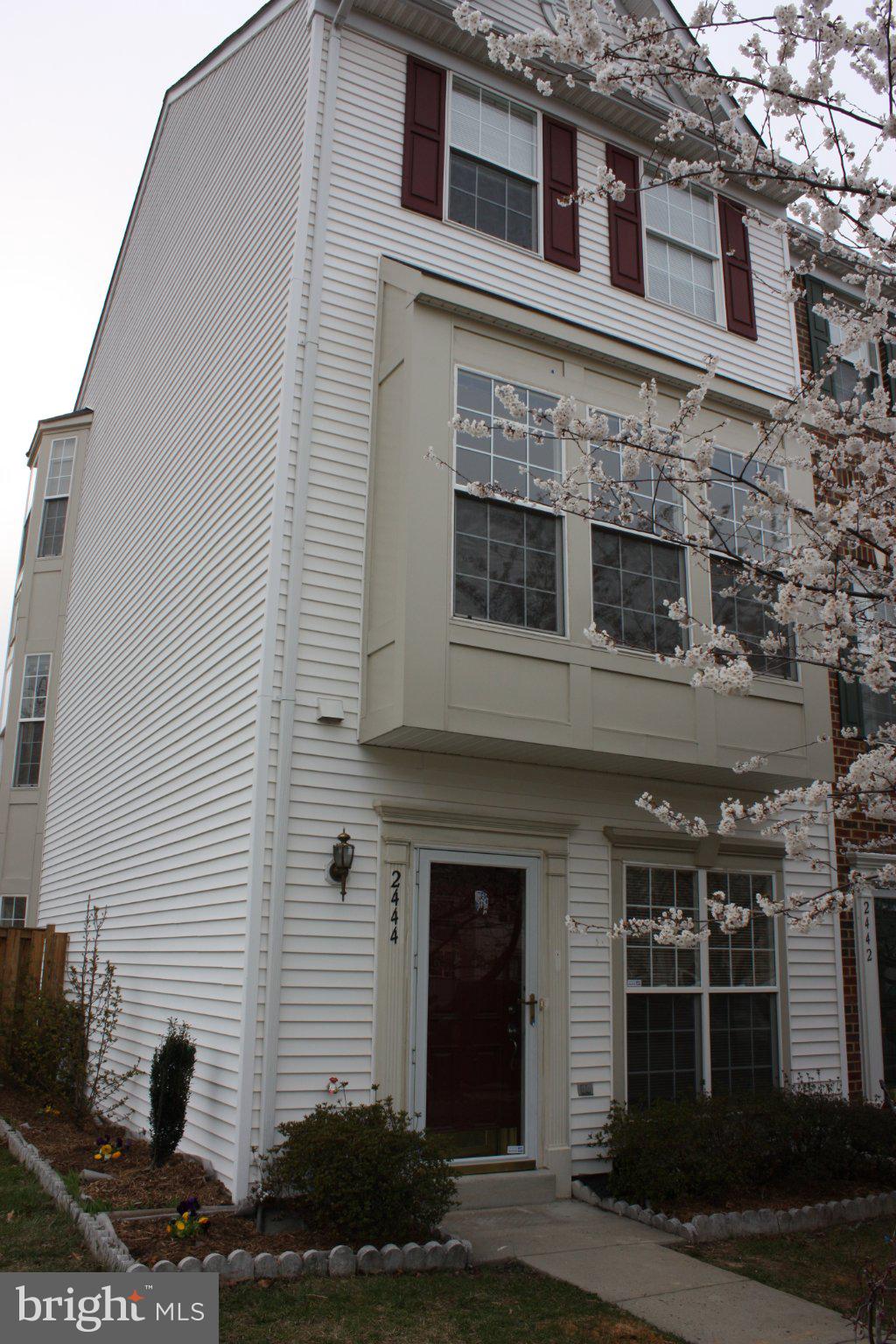 2444 CORN CRIB COURT