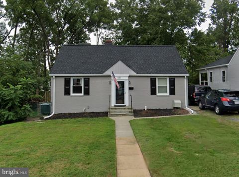 6811 JACKSON AVENUE FALLS CHURCH VA 22042