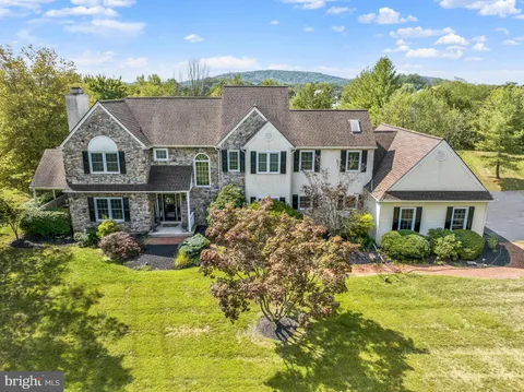 132 Barton Drive, Spring City, PA MLS: PACT2127366