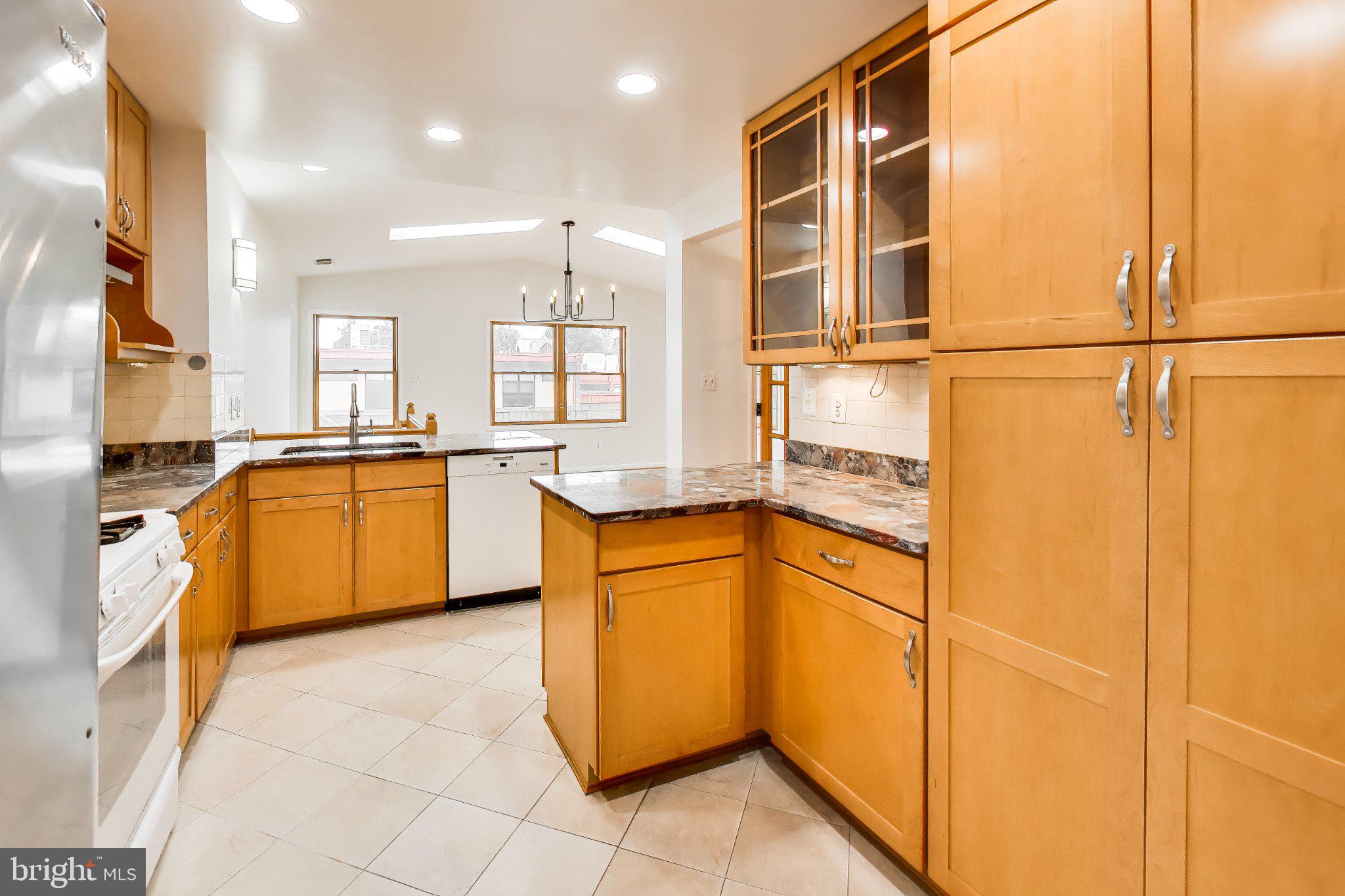 MARYMOUNT - Residential