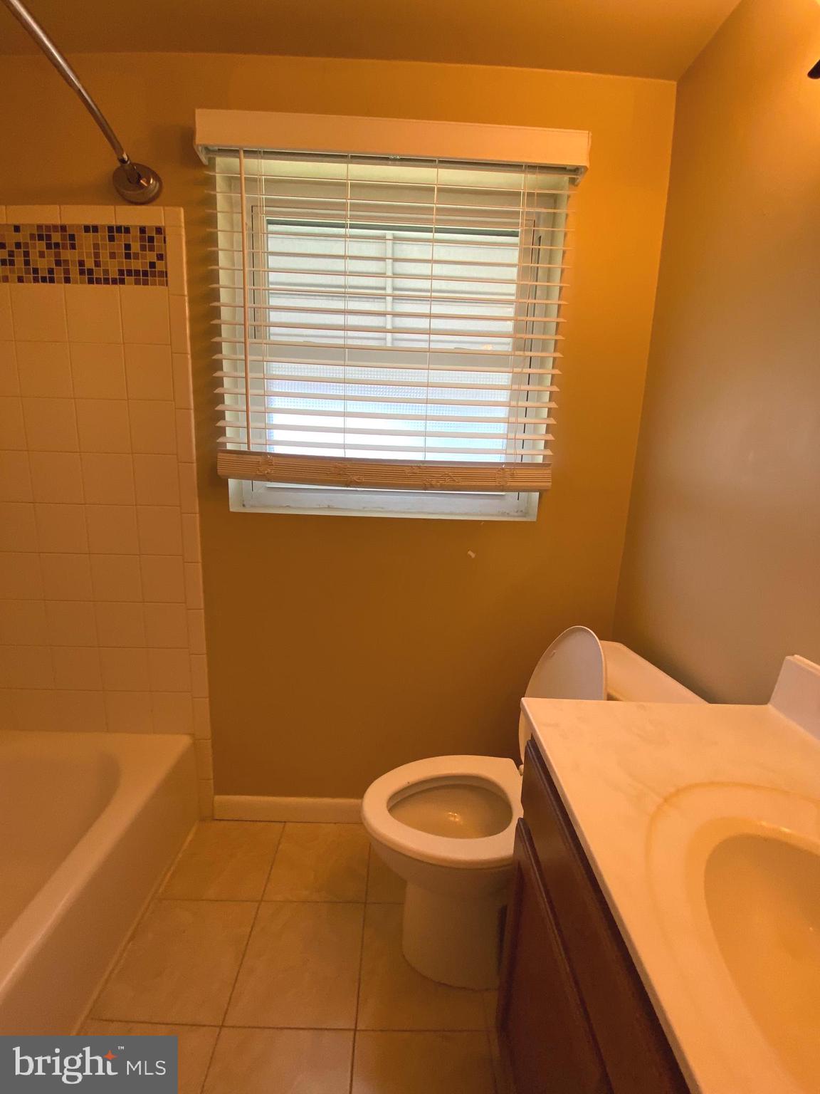 EASTFIELD - Residential Lease