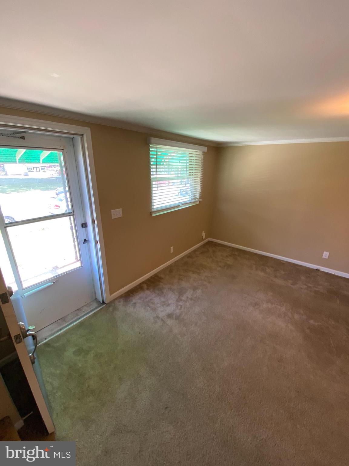 EASTFIELD - Residential Lease