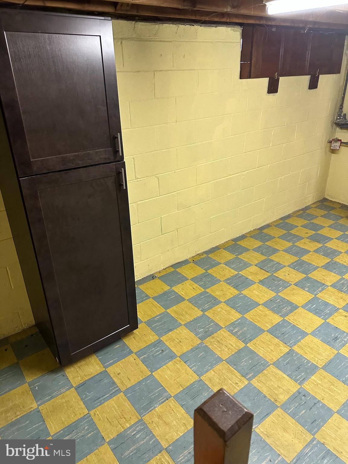 EASTFIELD - Residential Lease