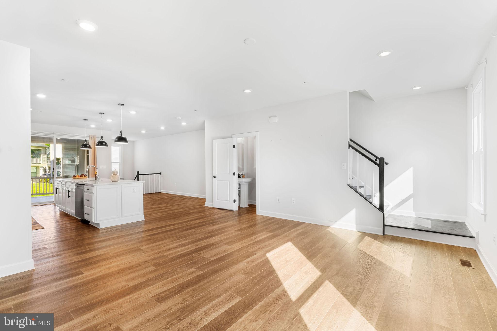 CEDAR CREEK - Residential