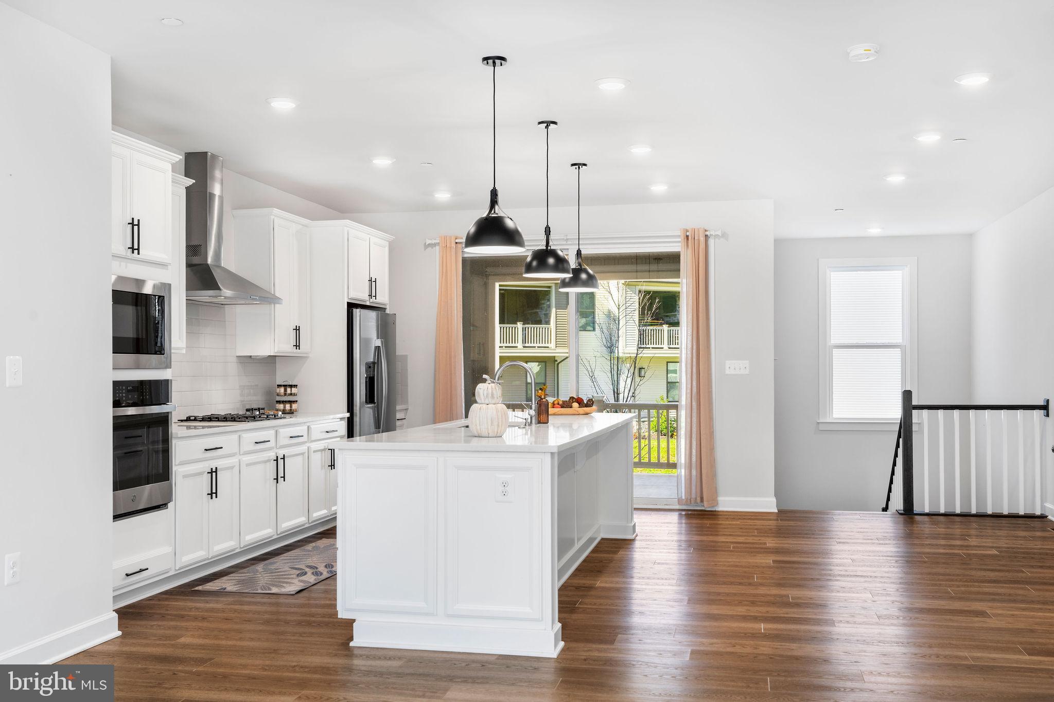 CEDAR CREEK - Residential