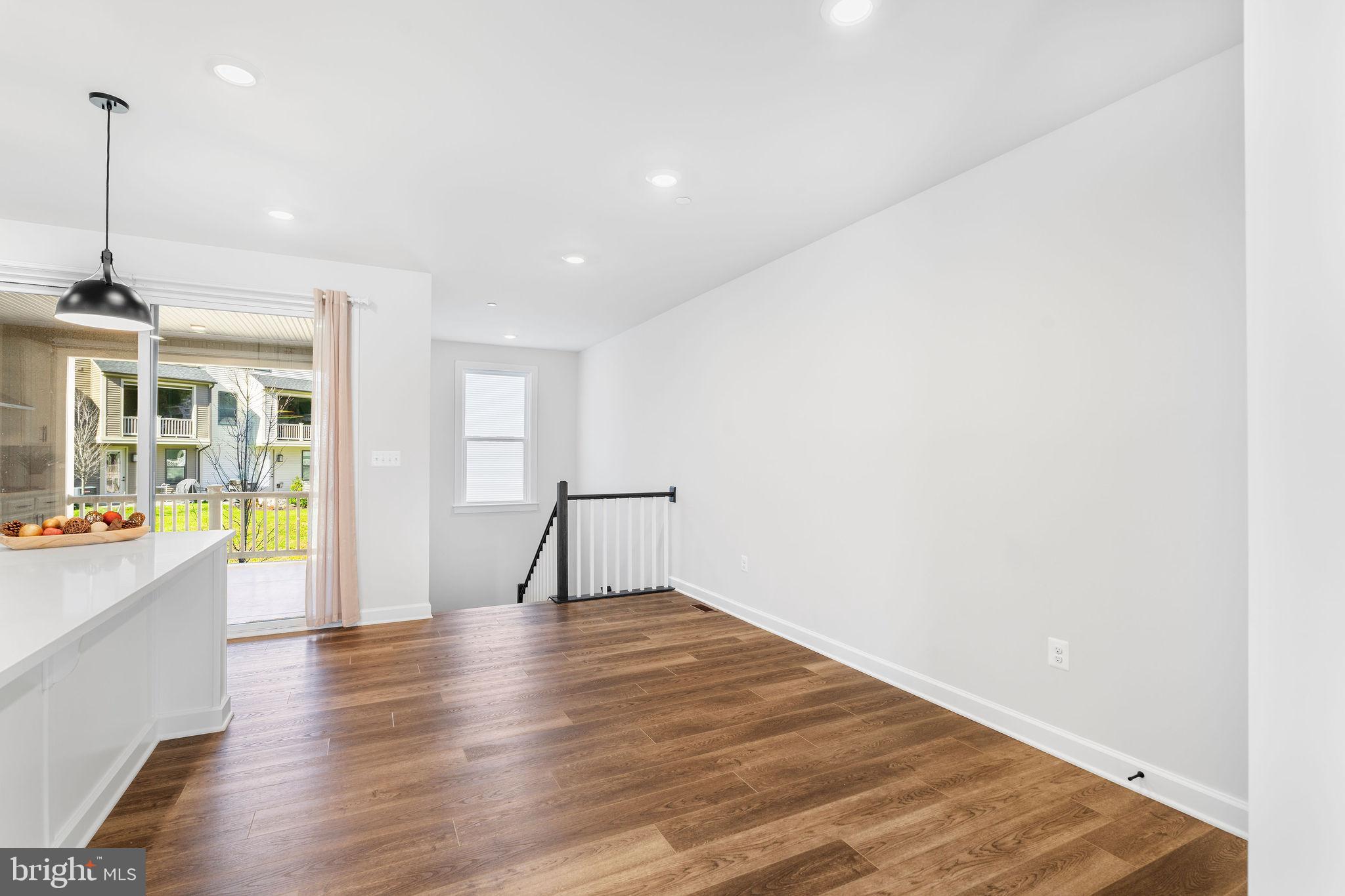 CEDAR CREEK - Residential