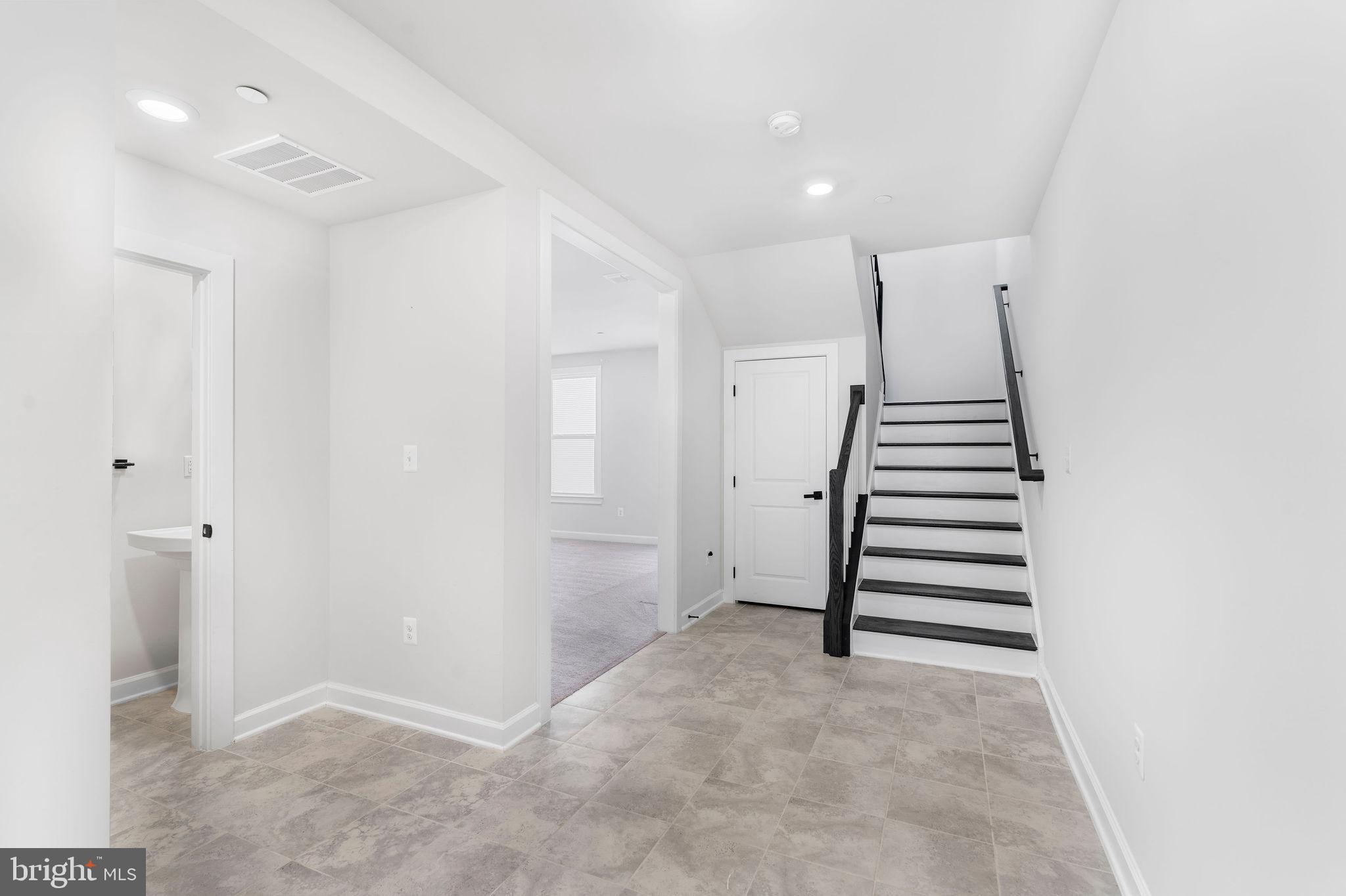 CEDAR CREEK - Residential