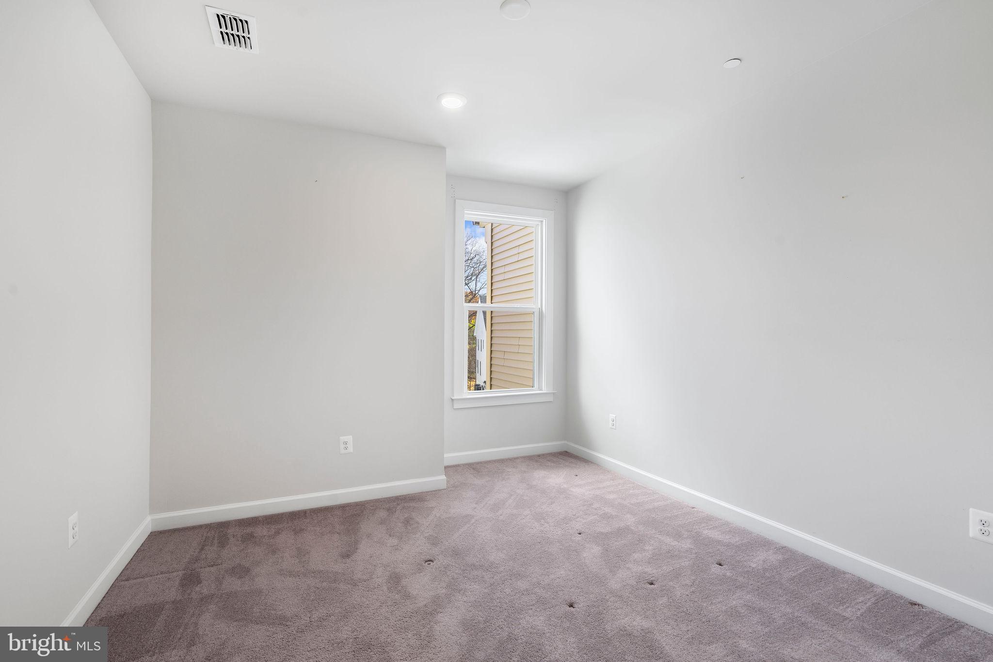 CEDAR CREEK - Residential