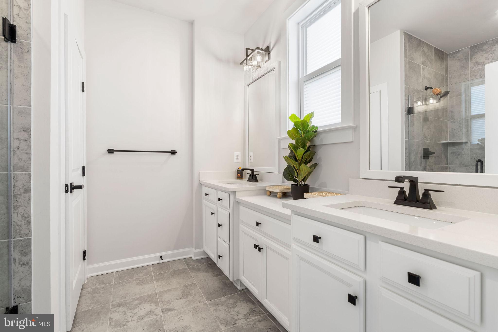 CEDAR CREEK - Residential