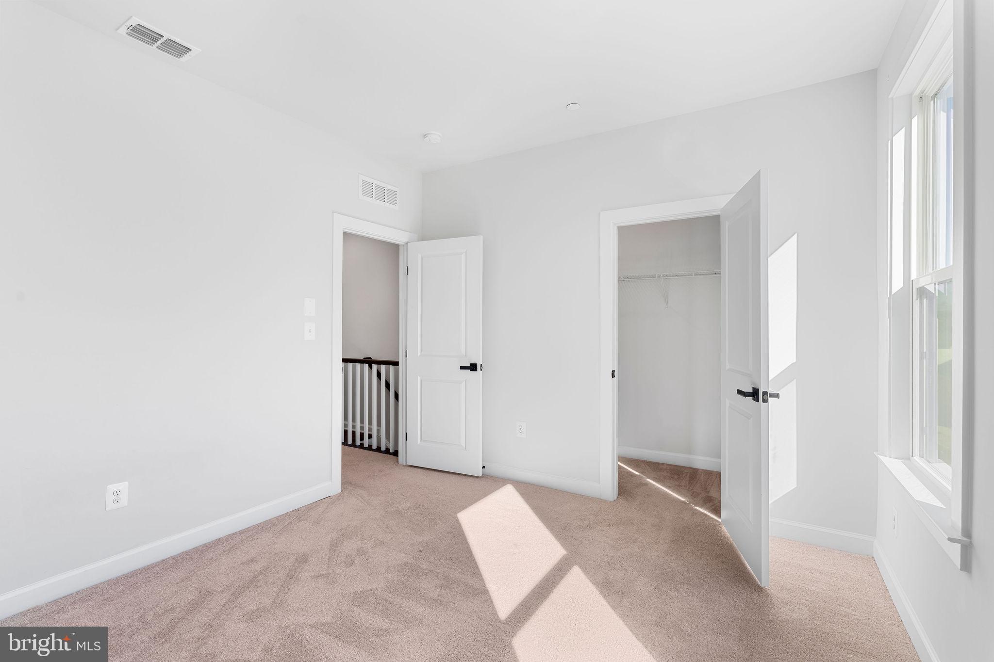 CEDAR CREEK - Residential