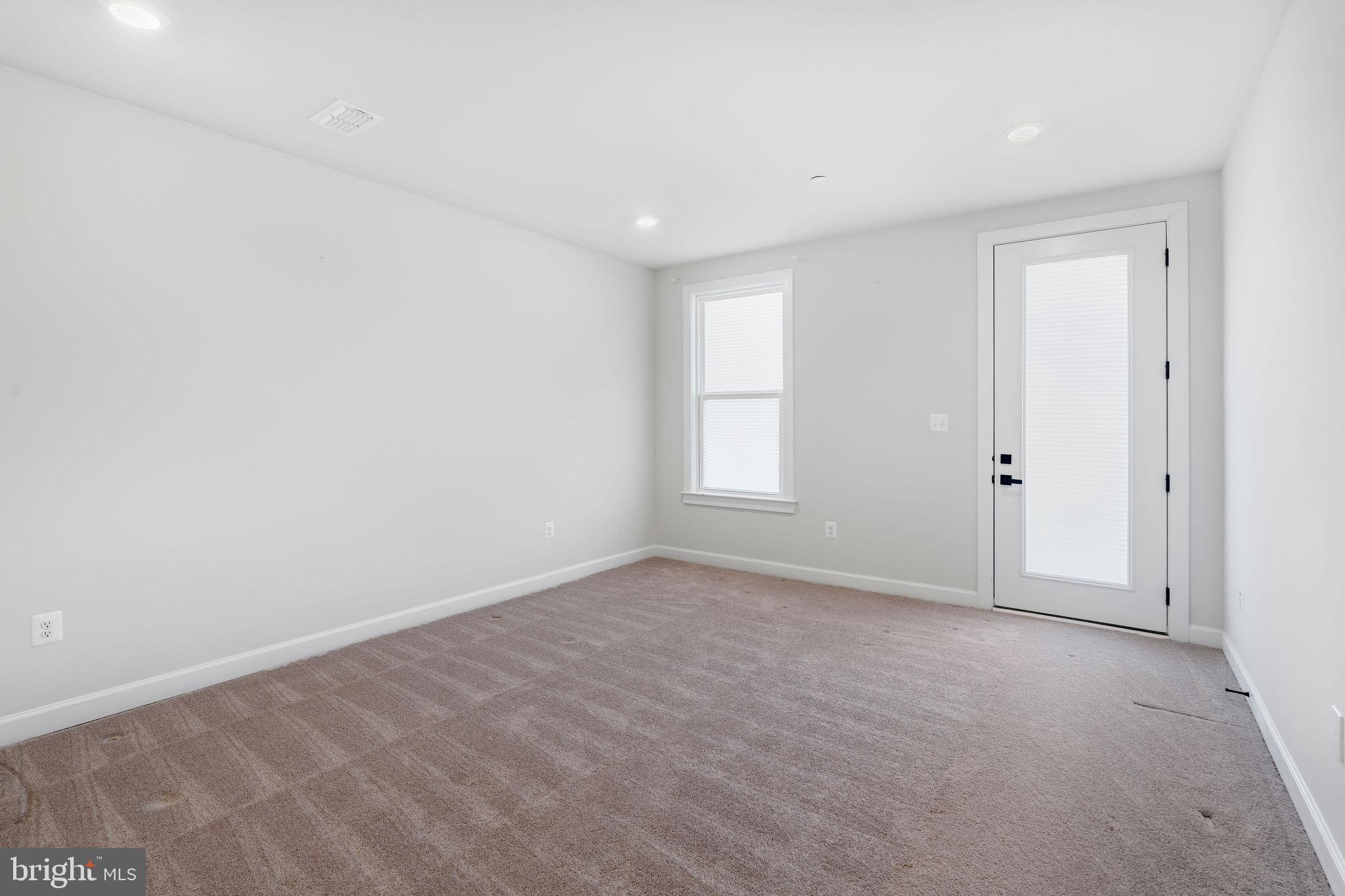 CEDAR CREEK - Residential