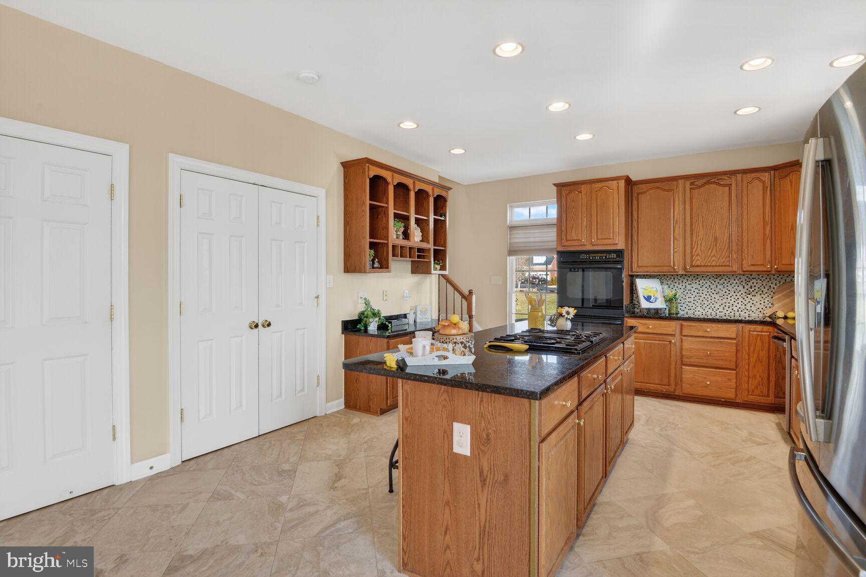 BRIARCLIFF MANOR - Residential