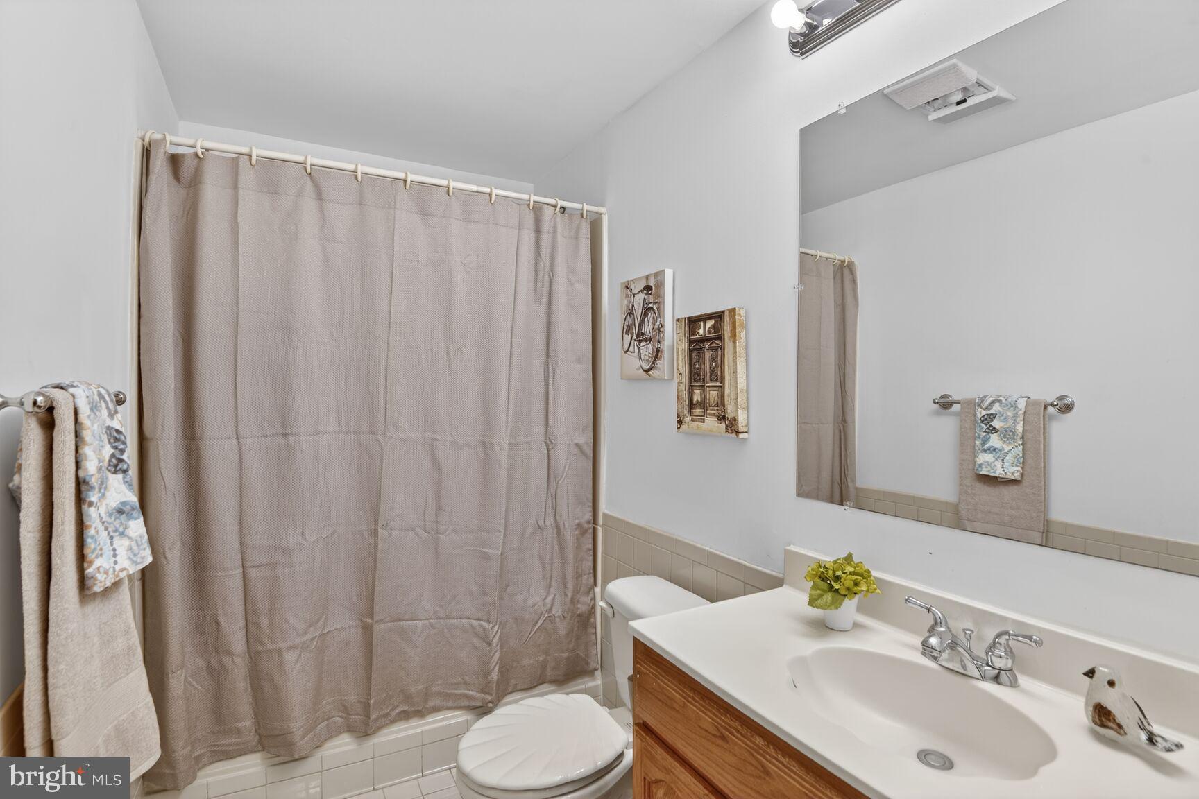 BRIARCLIFF MANOR - Residential