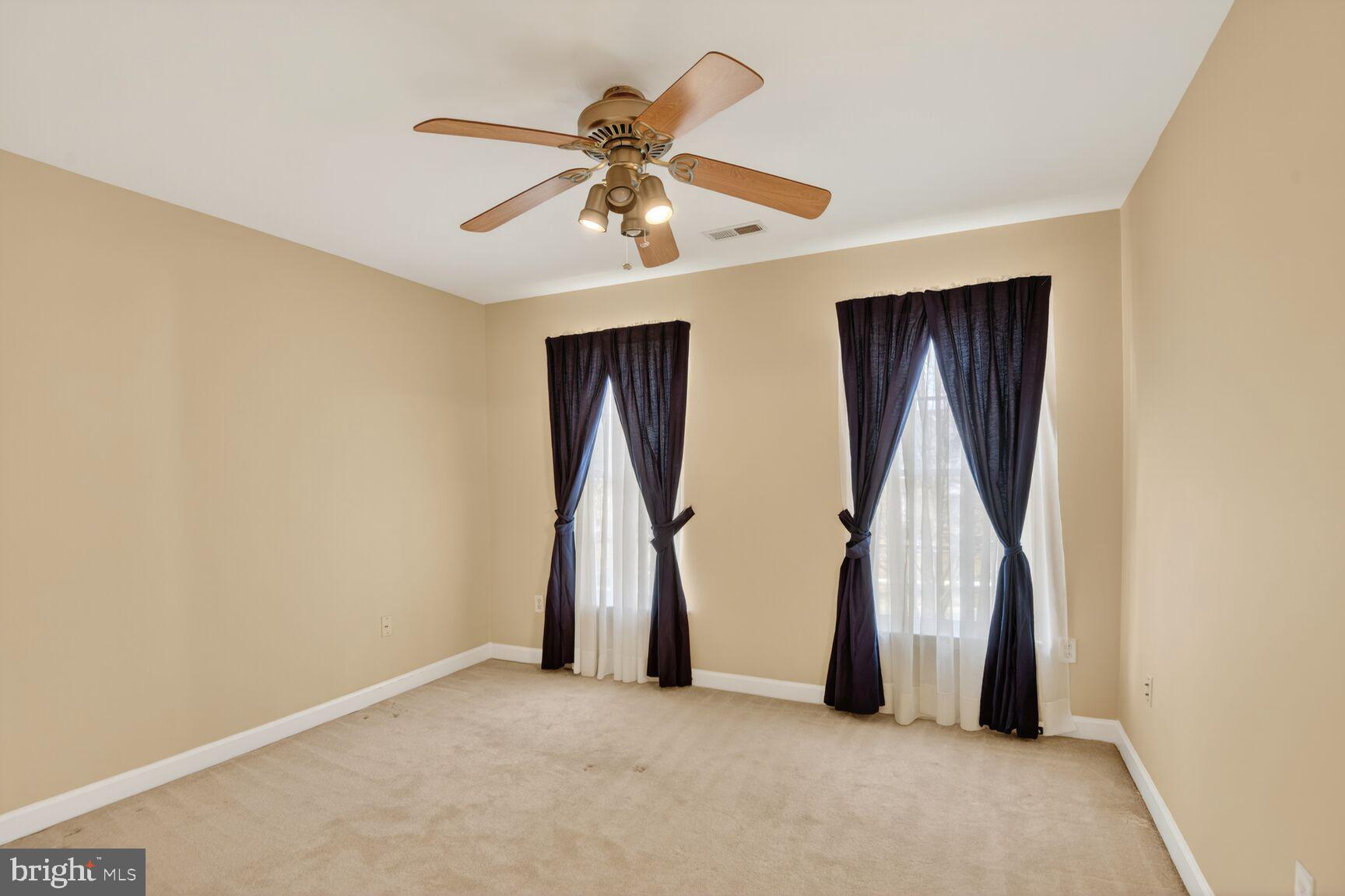 BRIARCLIFF MANOR - Residential