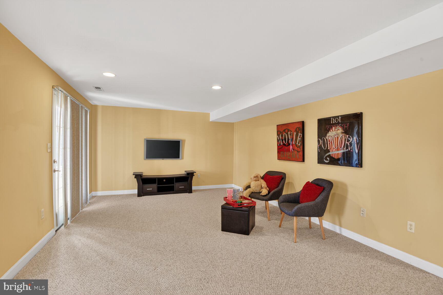 BRIARCLIFF MANOR - Residential