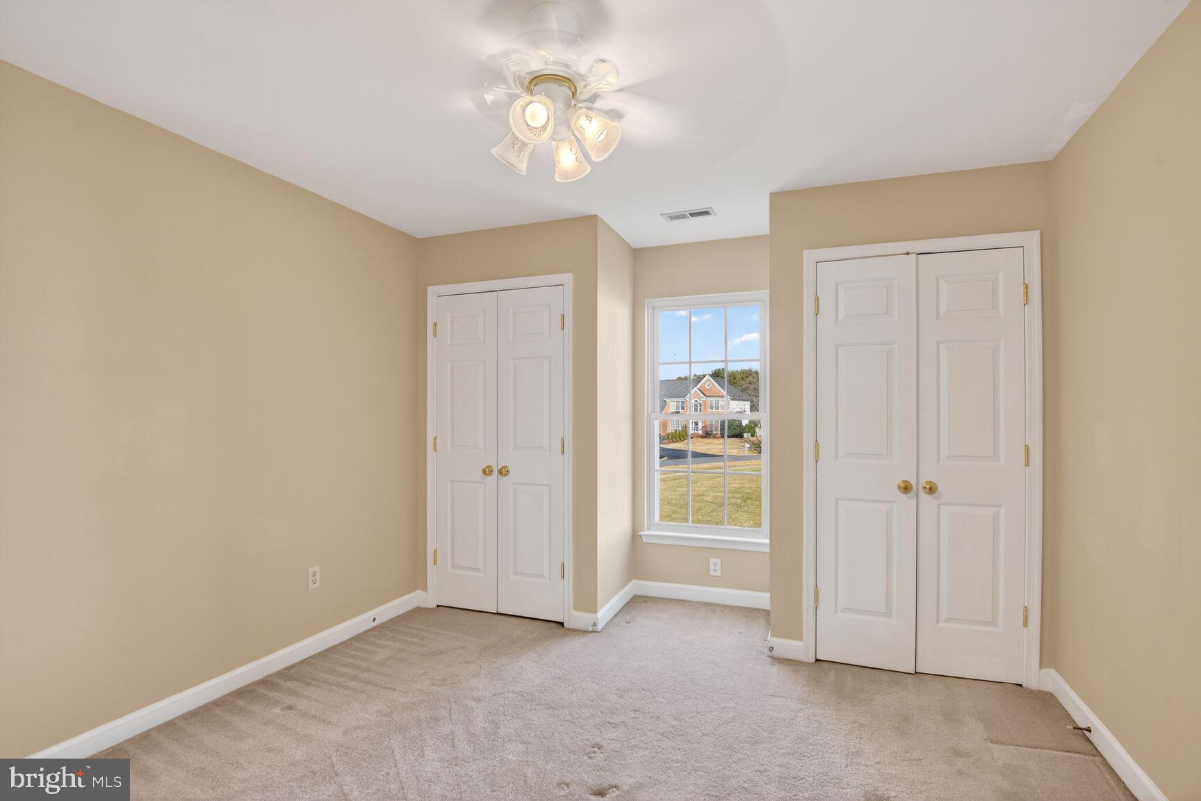 BRIARCLIFF MANOR - Residential