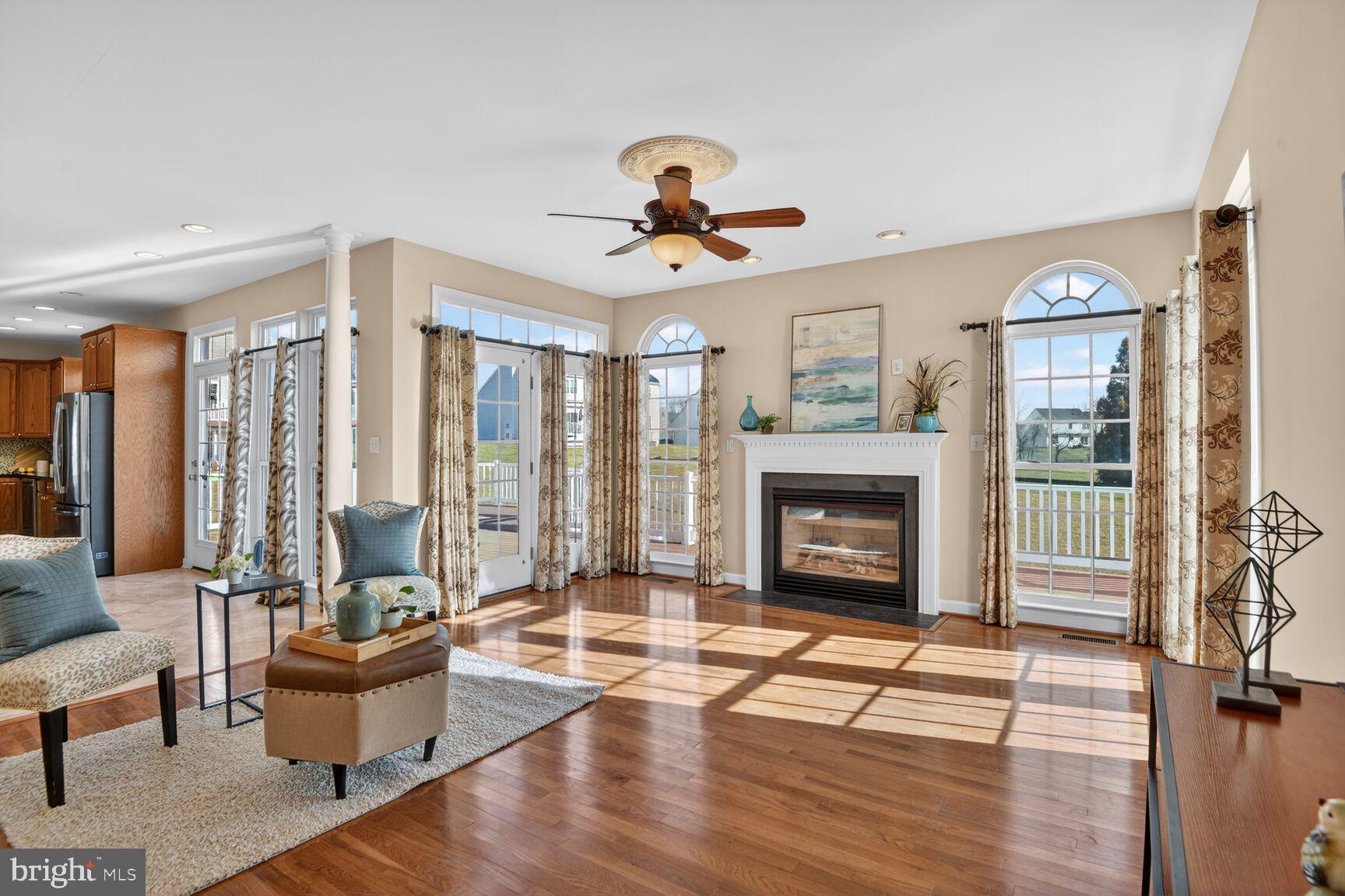 BRIARCLIFF MANOR - Residential