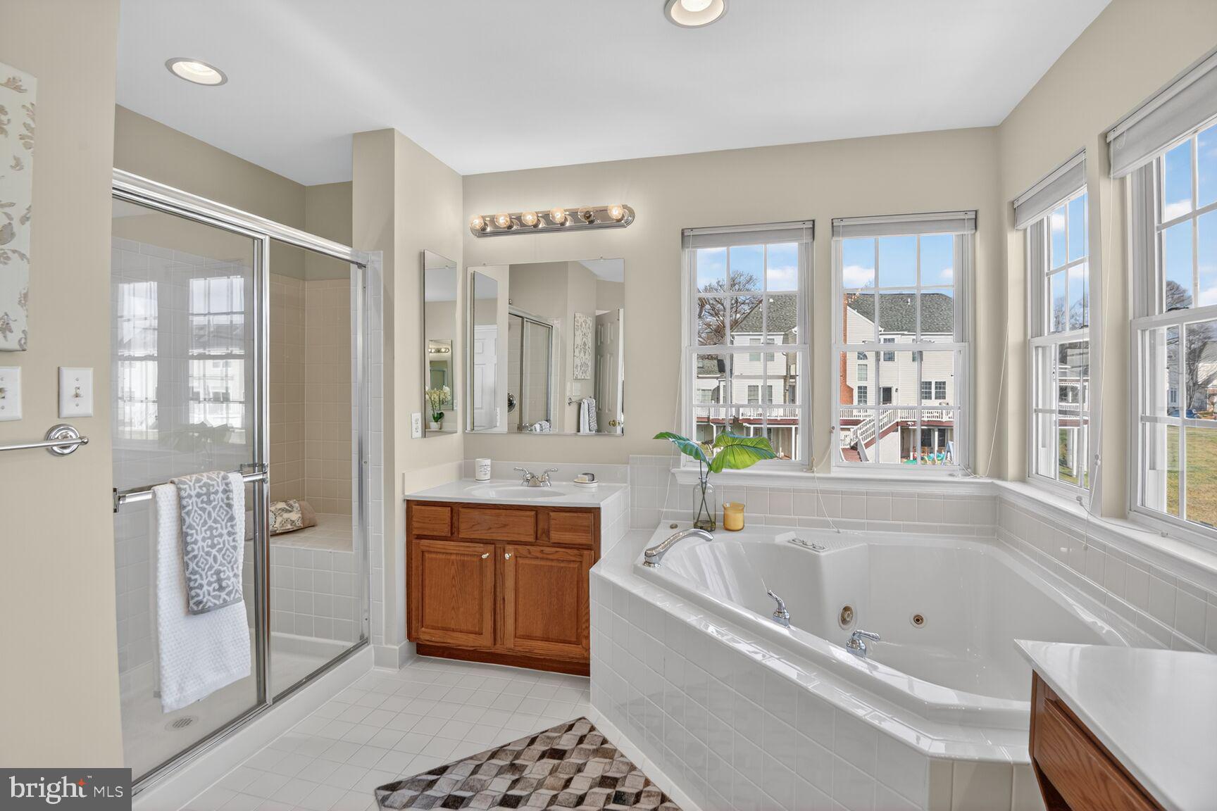 BRIARCLIFF MANOR - Residential