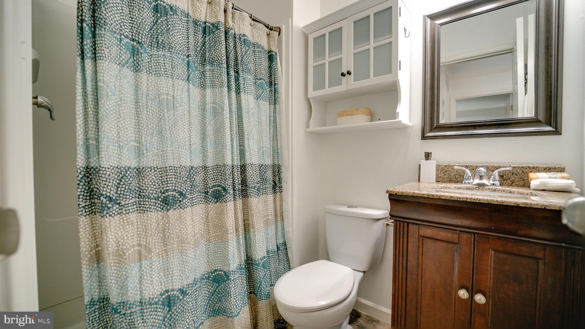 KINGSTON CHASE - Residential