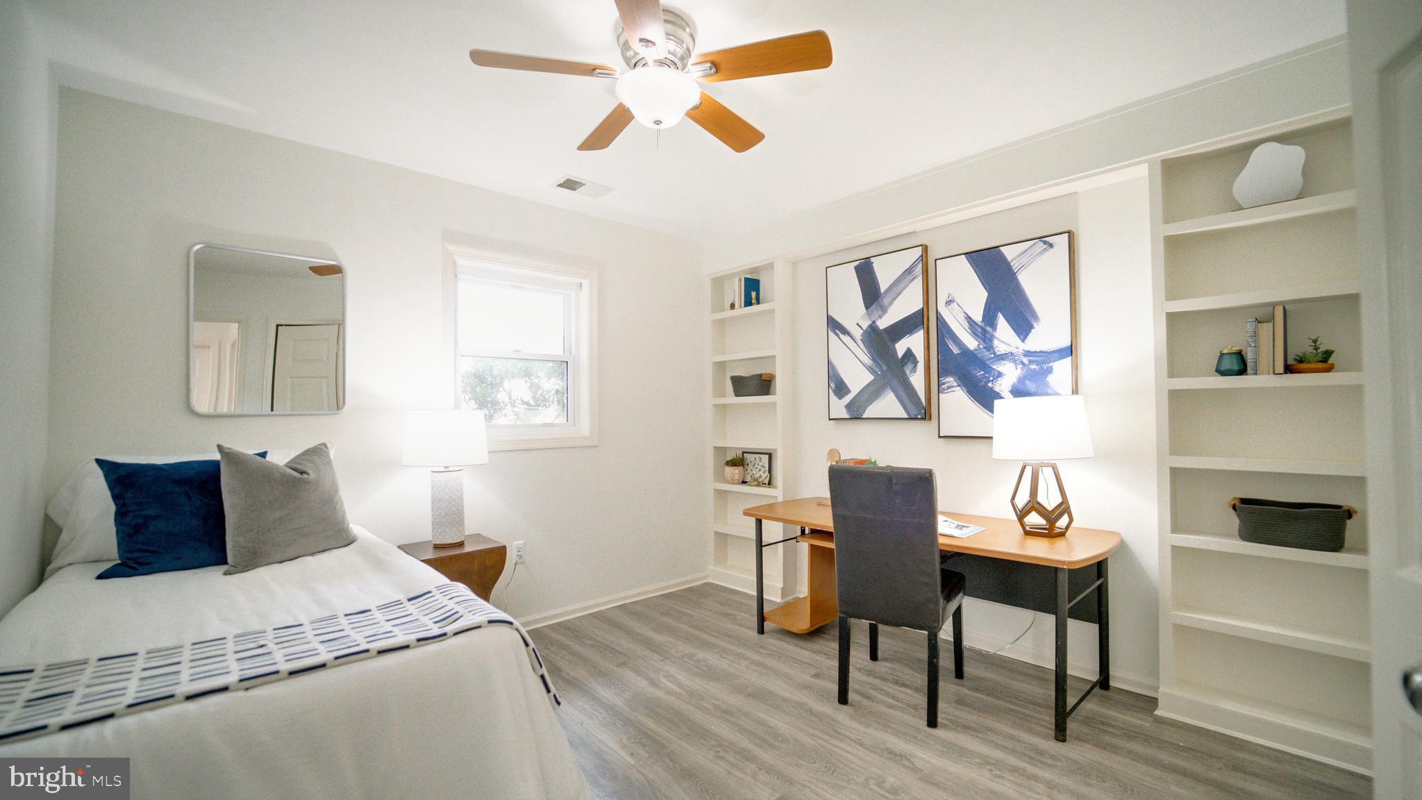 KINGSTON CHASE - Residential