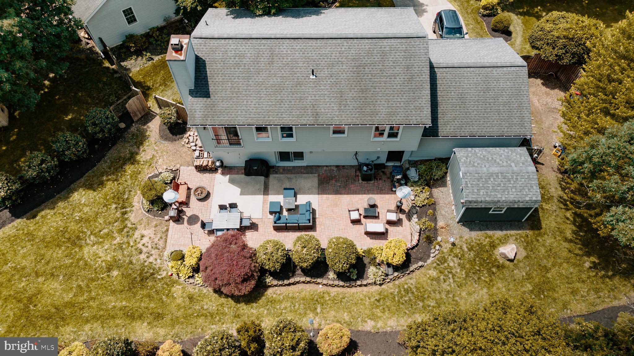 KINGSTON CHASE - Residential