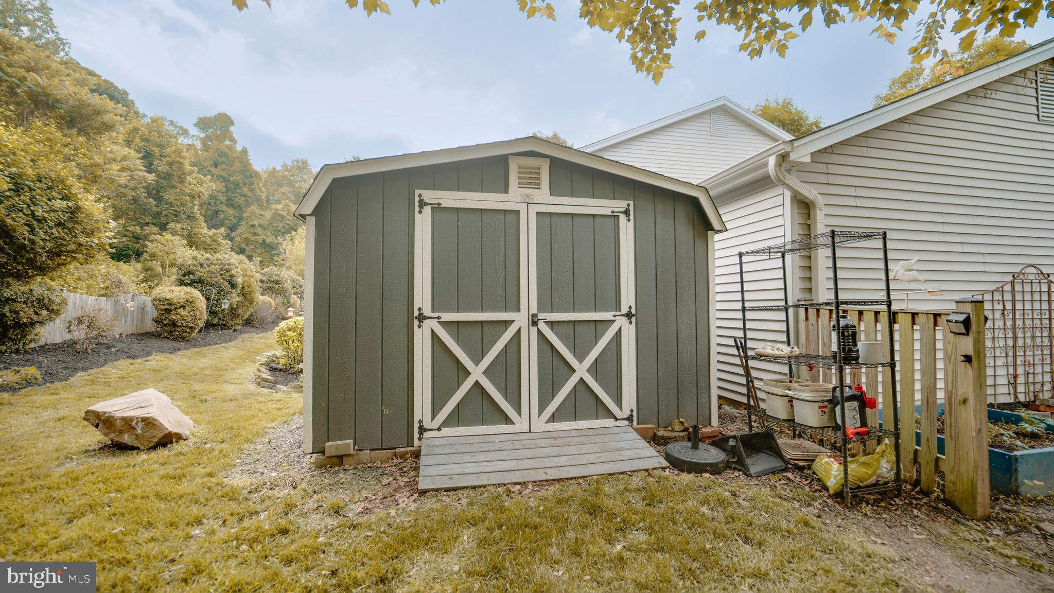 KINGSTON CHASE - Residential