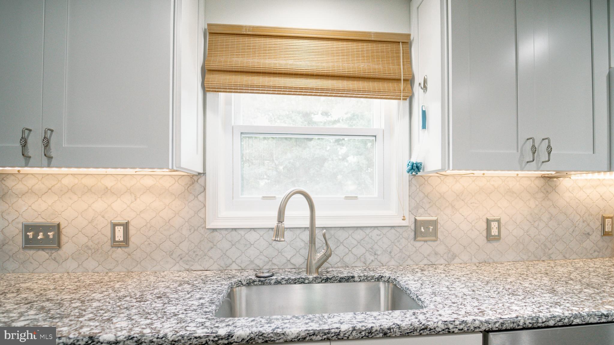 KINGSTON CHASE - Residential