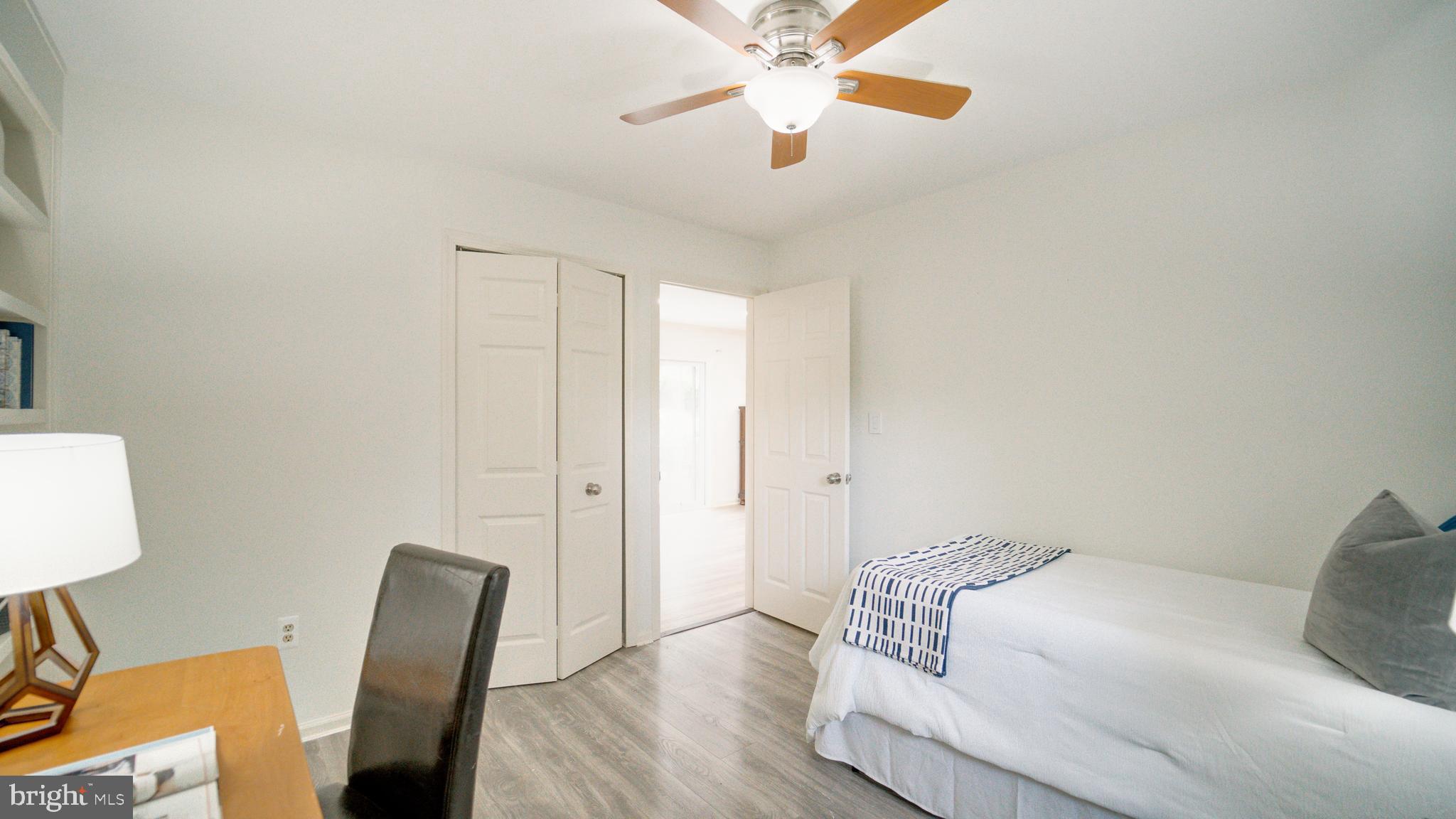 KINGSTON CHASE - Residential