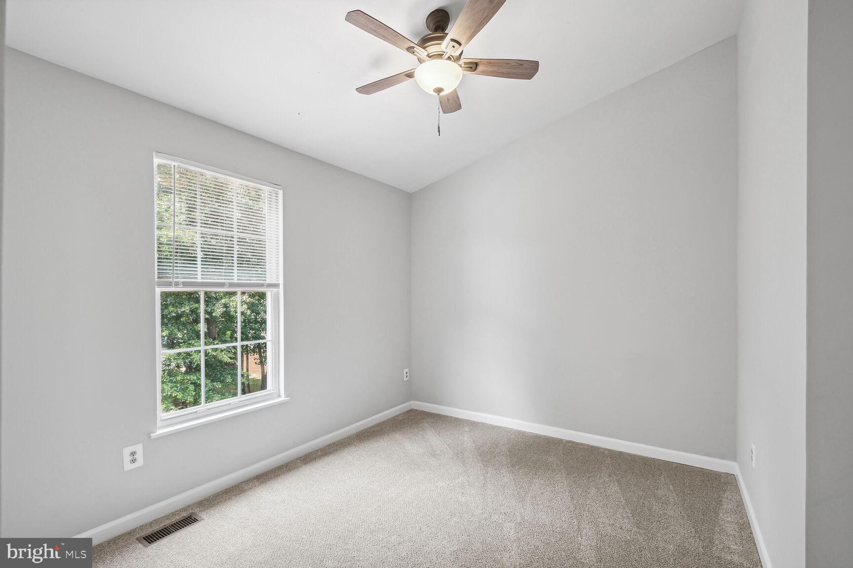 CASCADES - Residential Lease