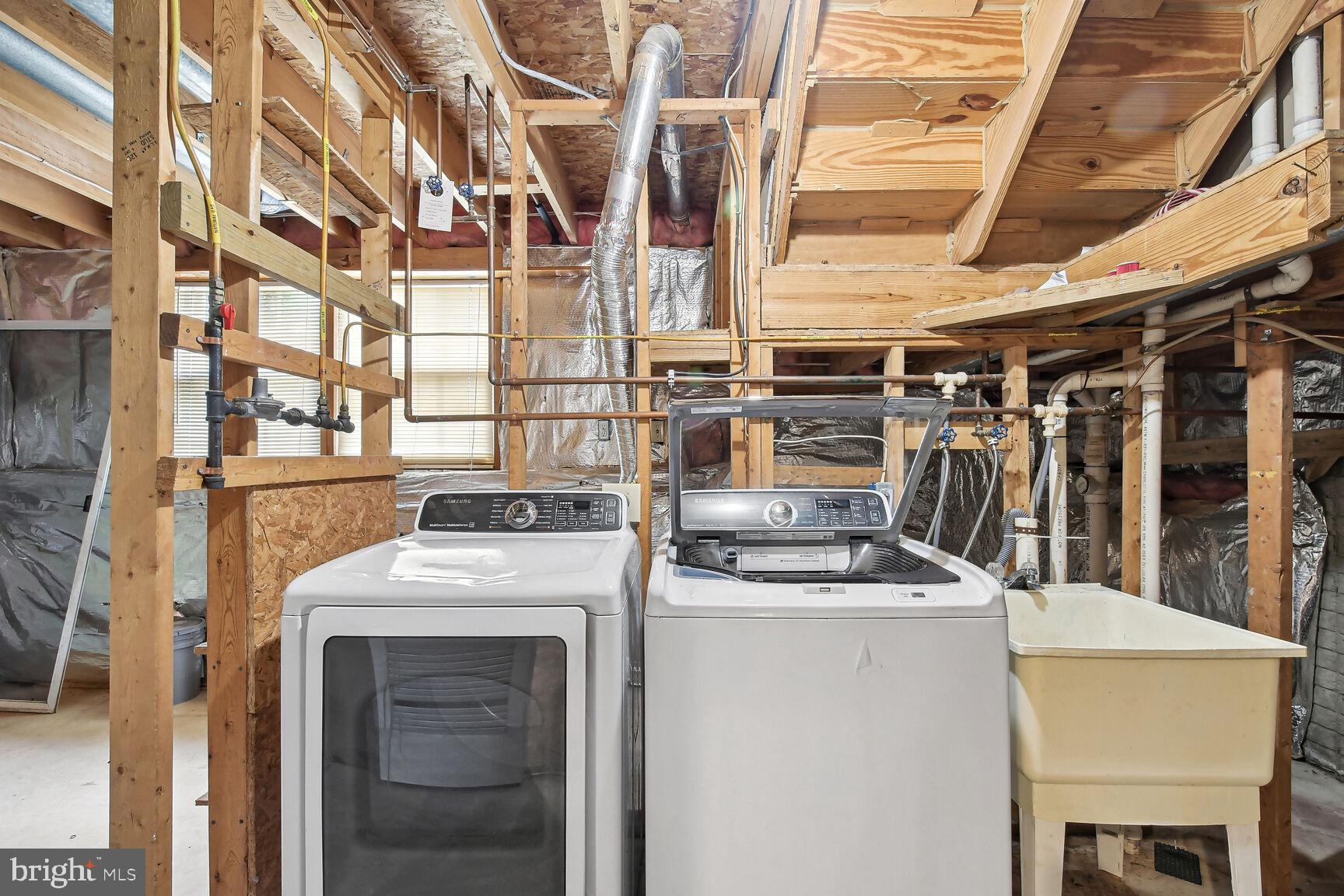 CASCADES - Residential Lease