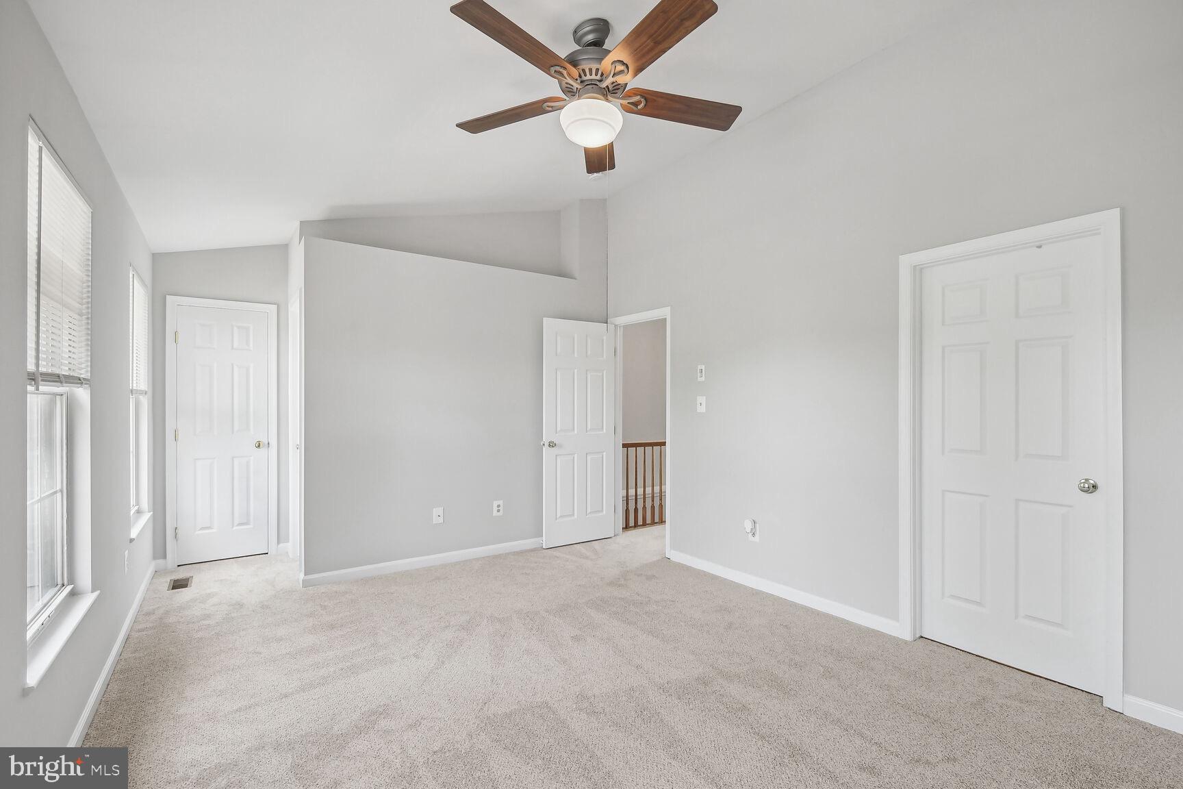 CASCADES - Residential Lease