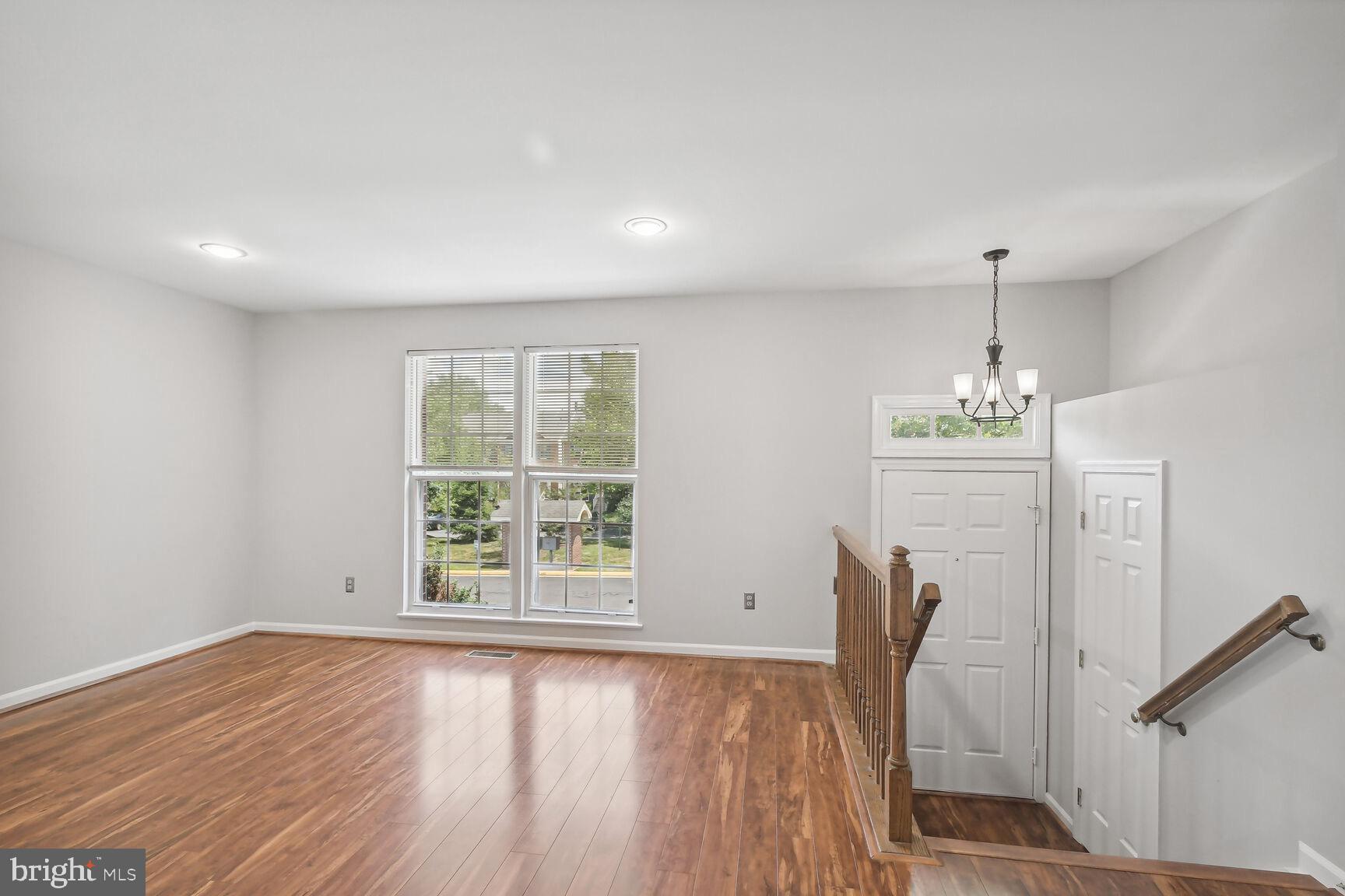 CASCADES - Residential Lease