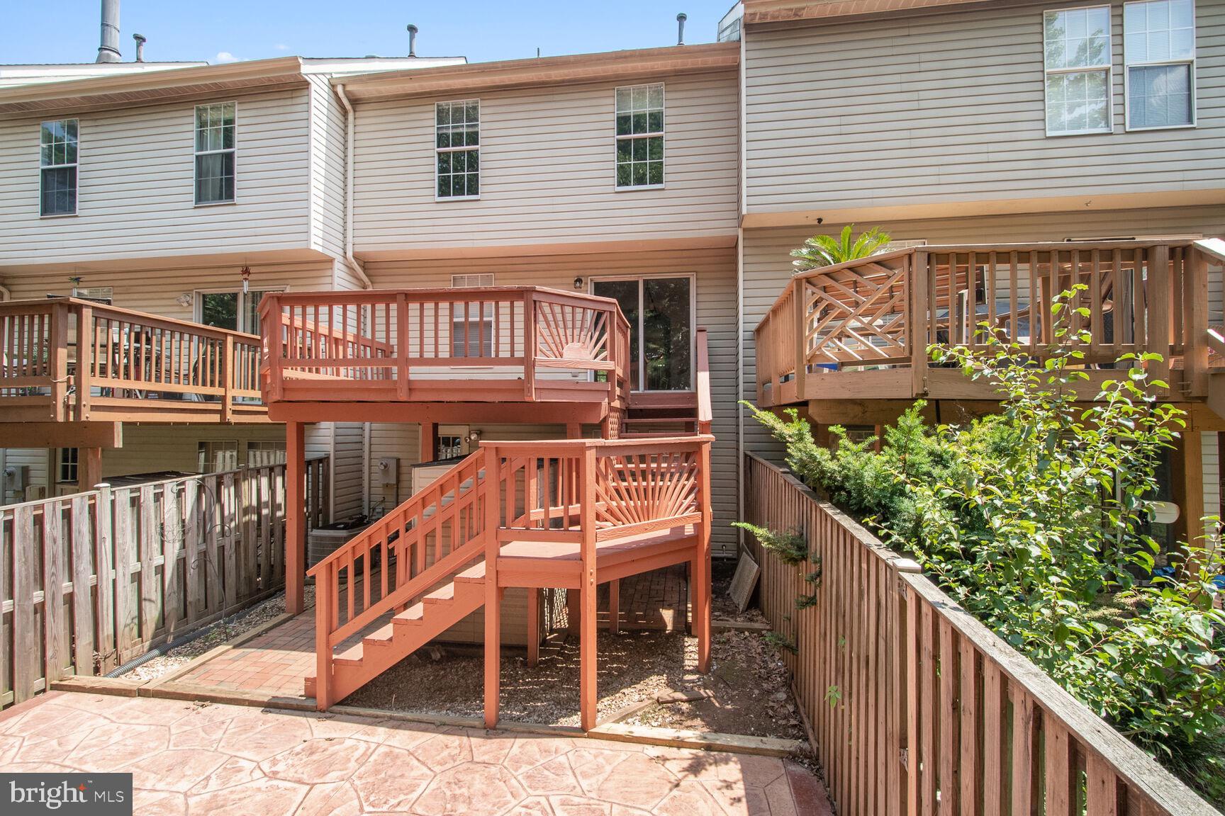 CASCADES - Residential Lease