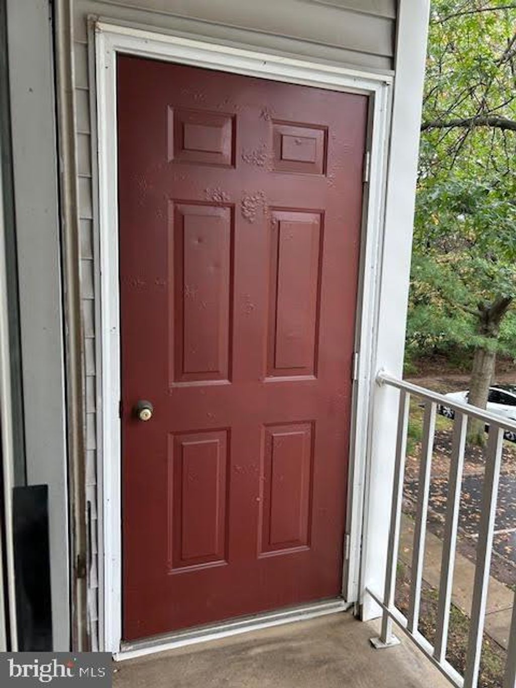 Photo of 20 Sheffield Court, NORTH BRUNSWICK, NJ 08902 (MLS # NJMX2010608)