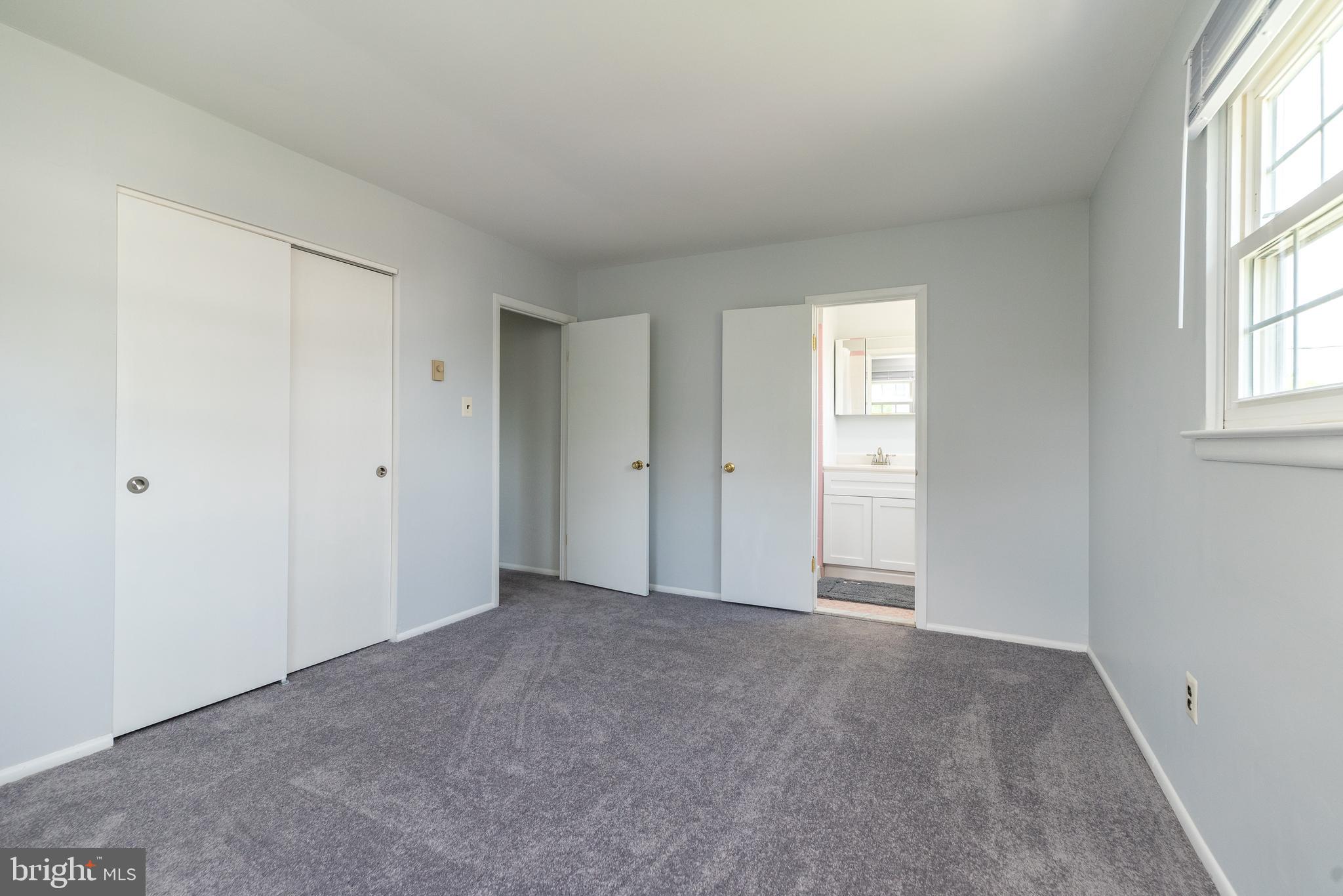 WILLOW MANOR - Residential