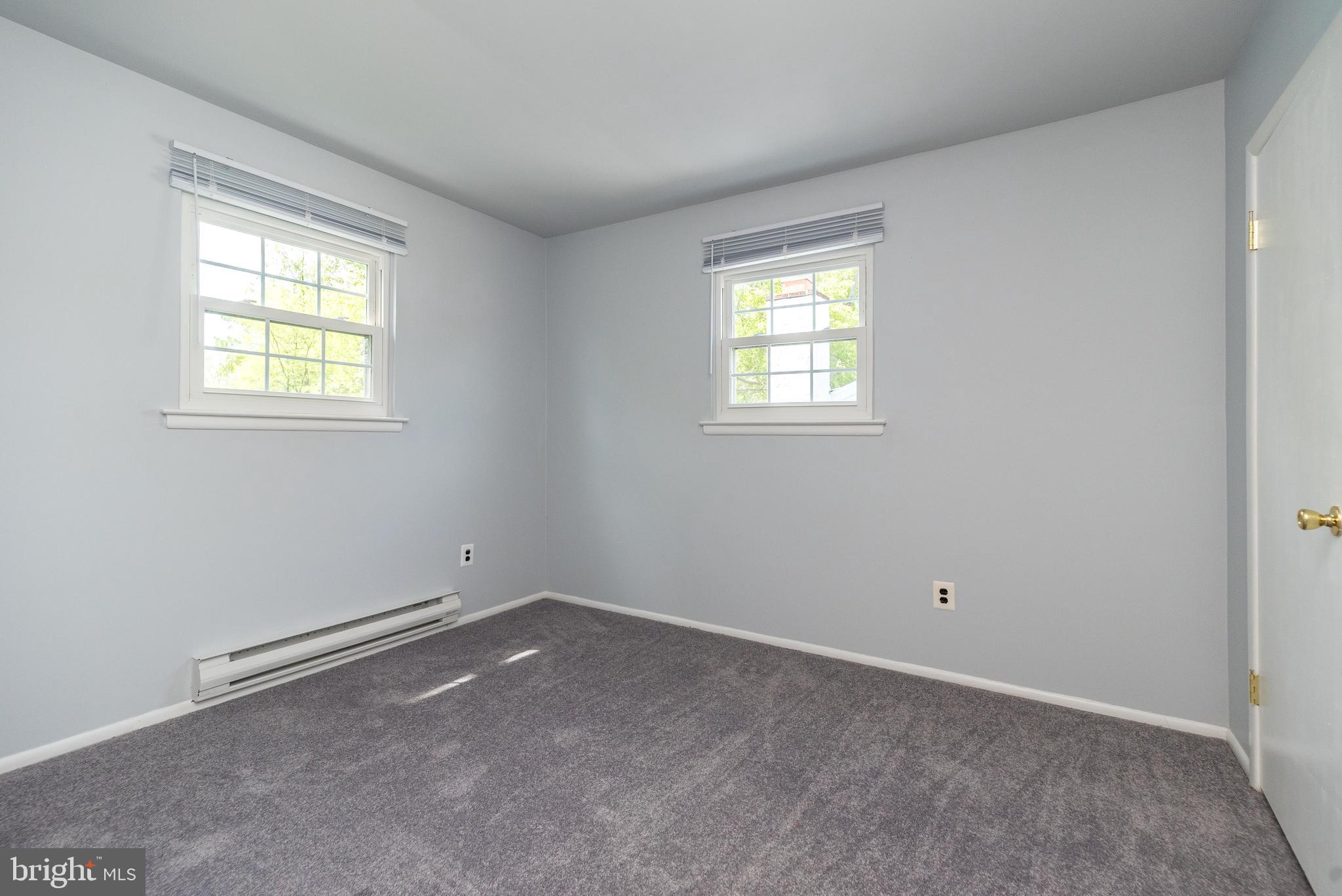 WILLOW MANOR - Residential