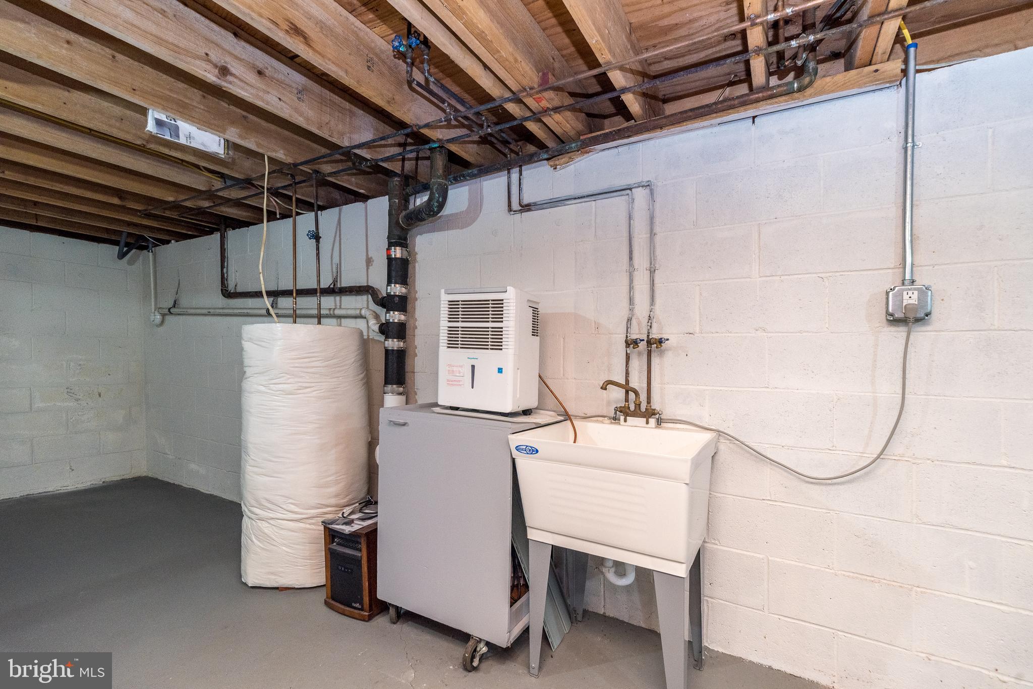 WILLOW MANOR - Residential