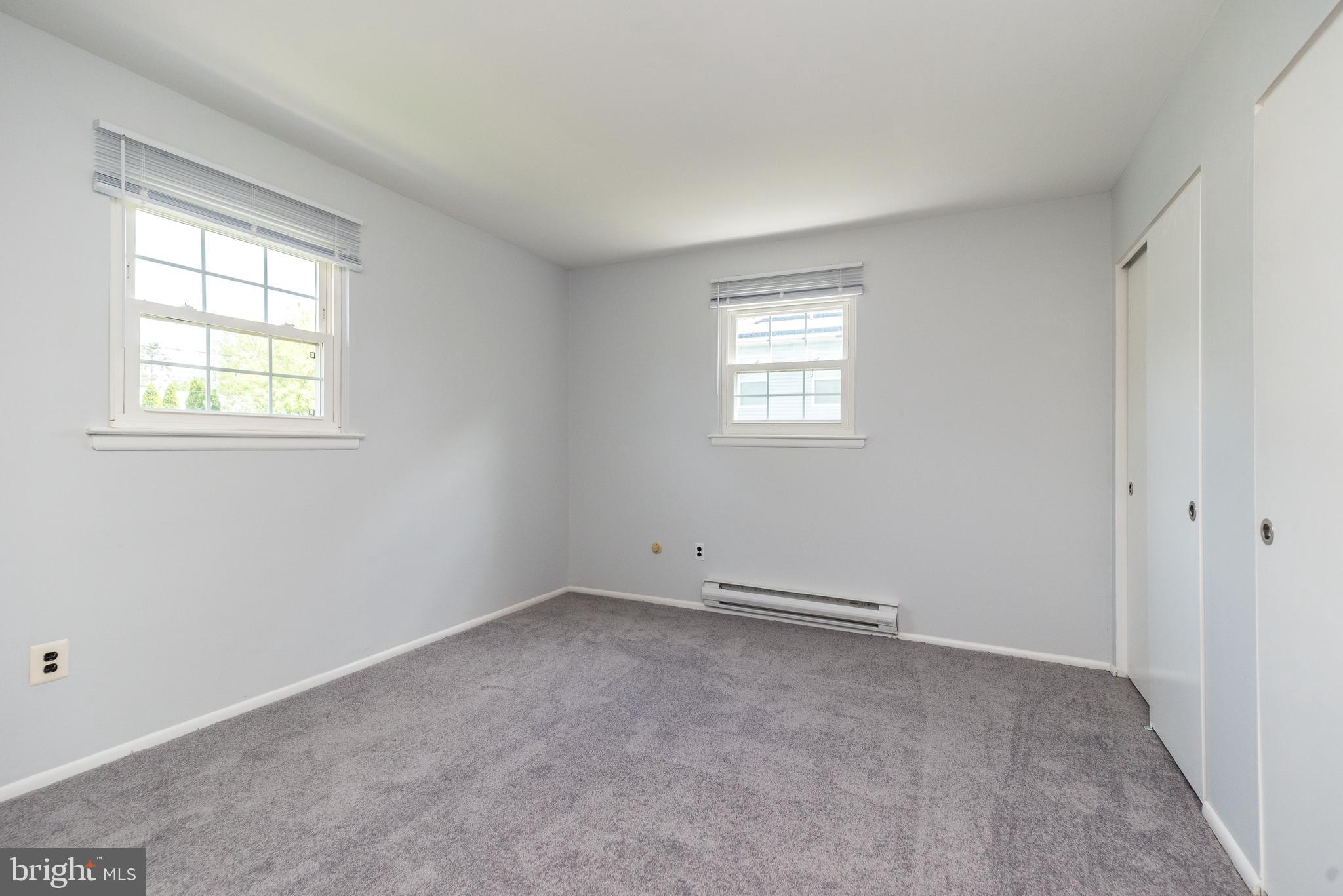 WILLOW MANOR - Residential