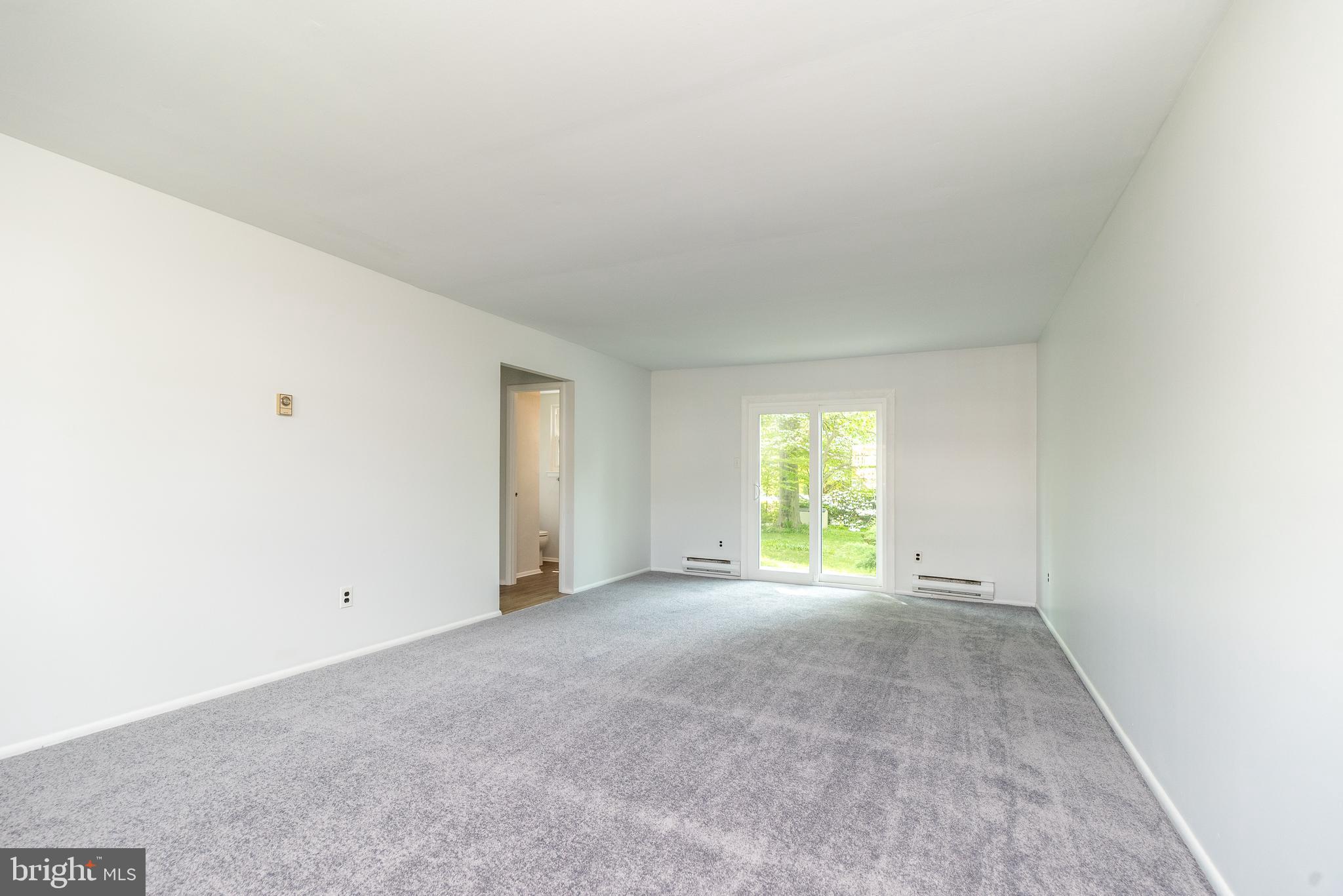 WILLOW MANOR - Residential