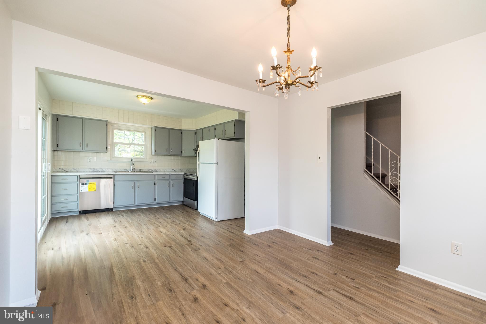 WILLOW MANOR - Residential