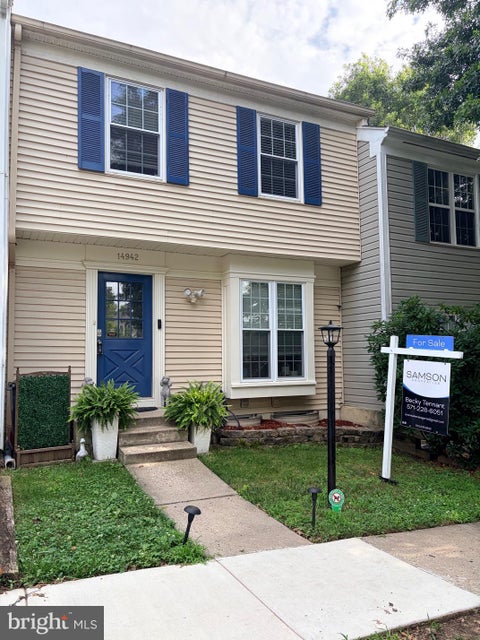 Photo of 14942 Ampstead Court, CENTREVILLE, VA 20120 (MLS # VAFX2325952)