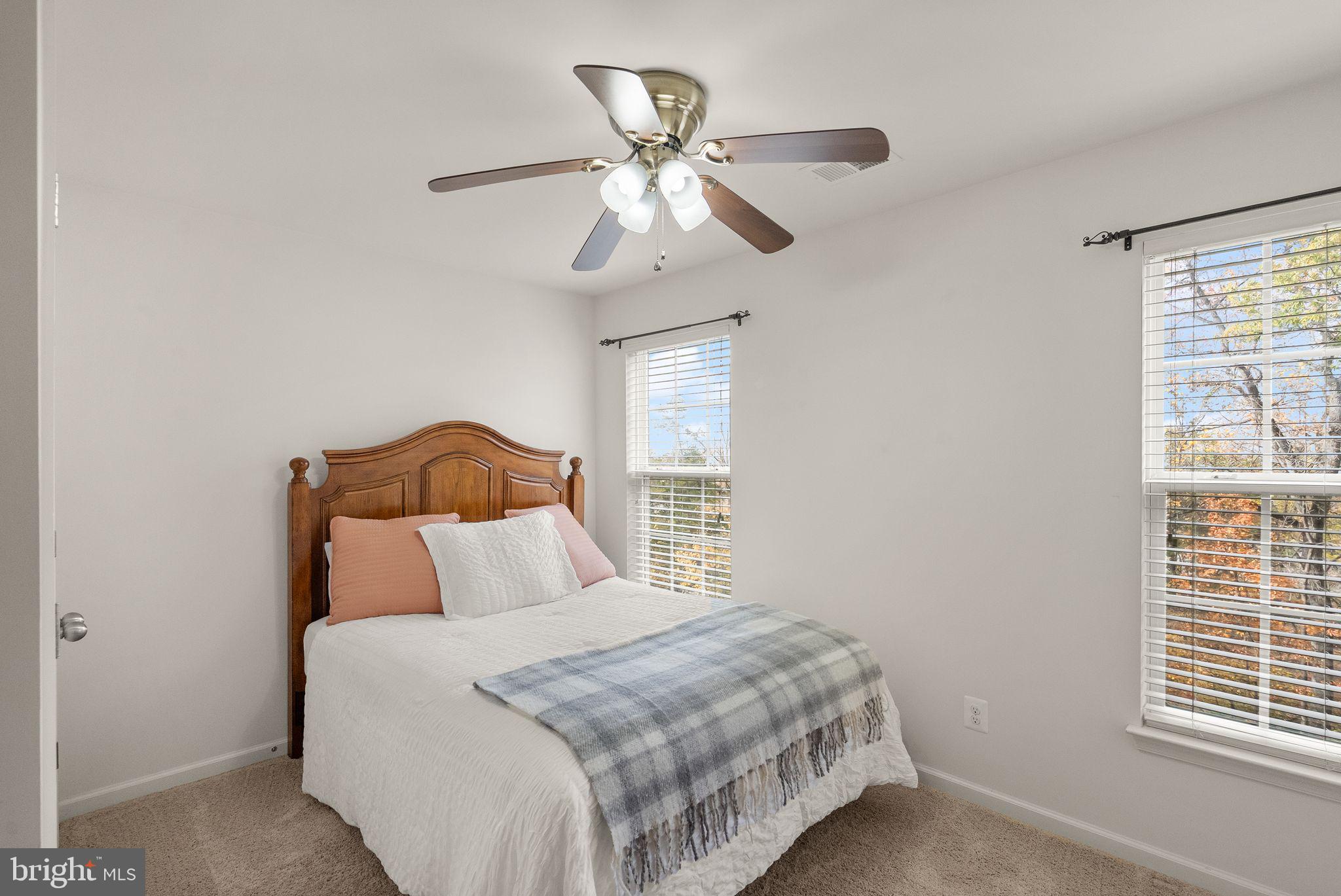 CASCADES PLACE CONDOMINIUM - Residential